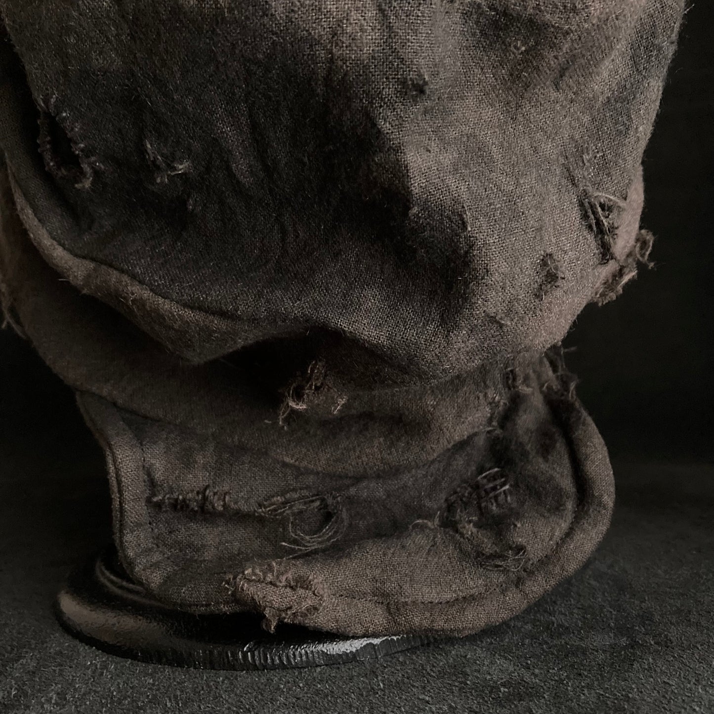 Cloudy dyeing dark brown damage turn cap