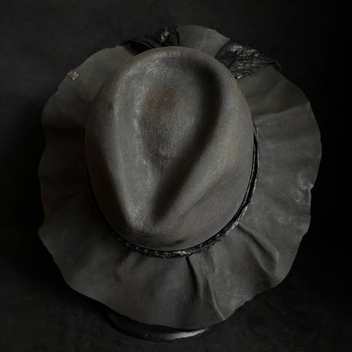 Charcoal back hide snake fedora hat
