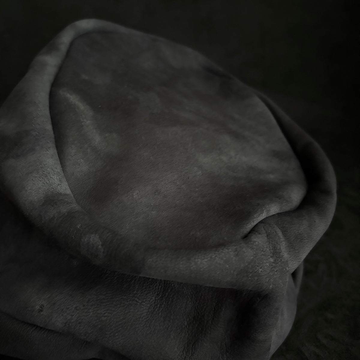 Mud rough leather turn cap