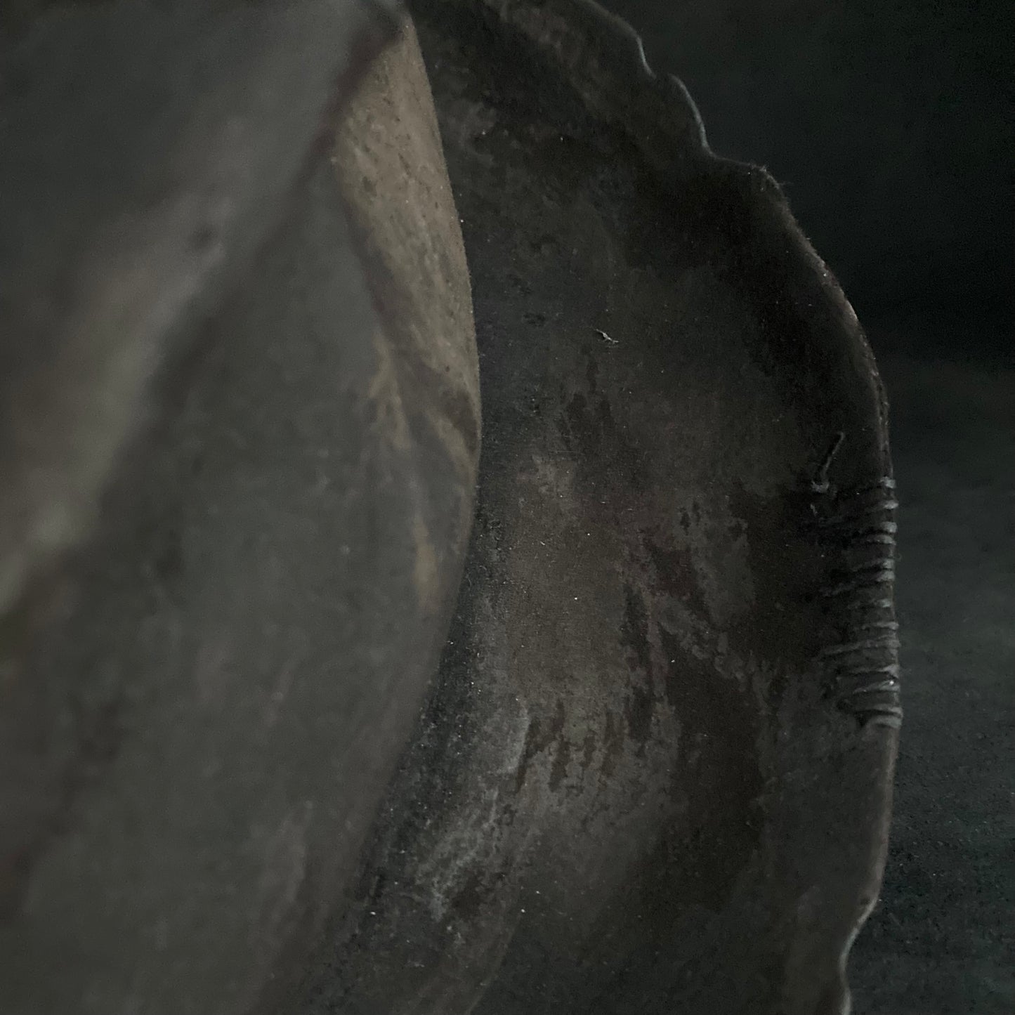 Hand shape crushed hi-fedora hat