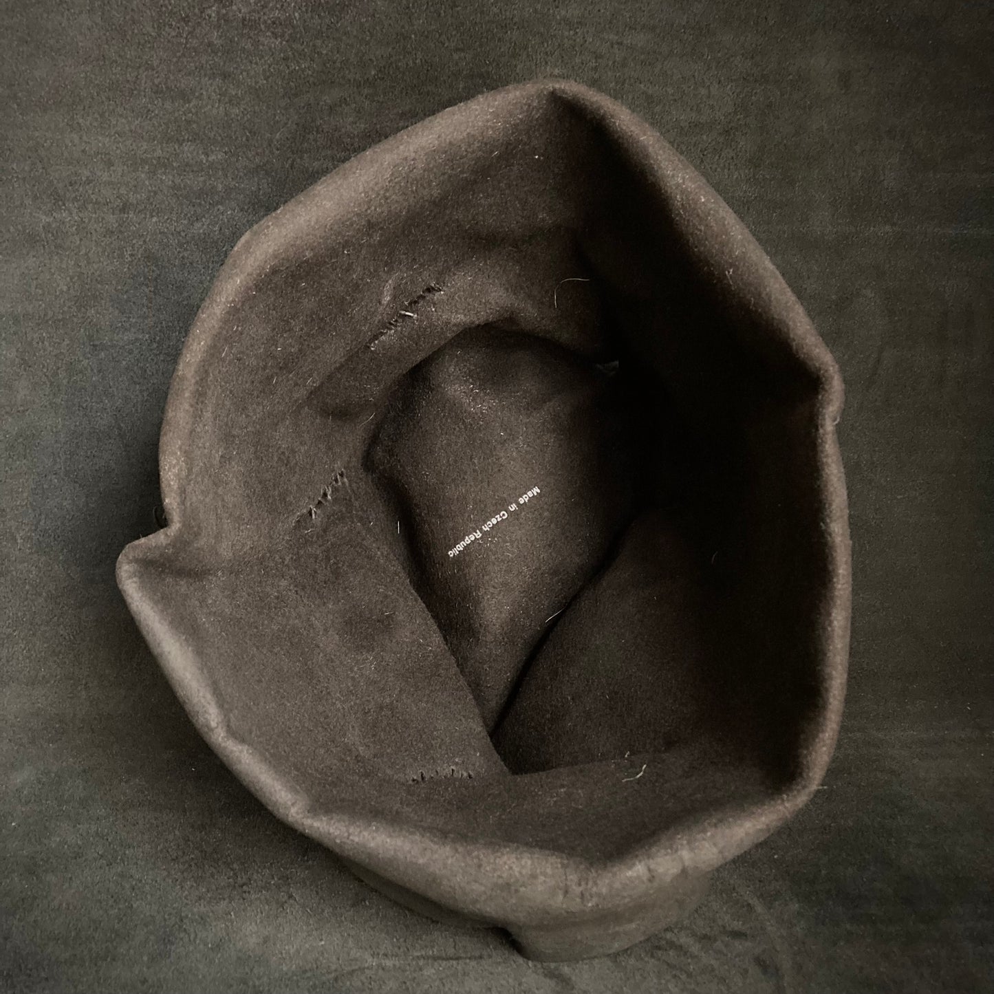 Charcoal collapse cap