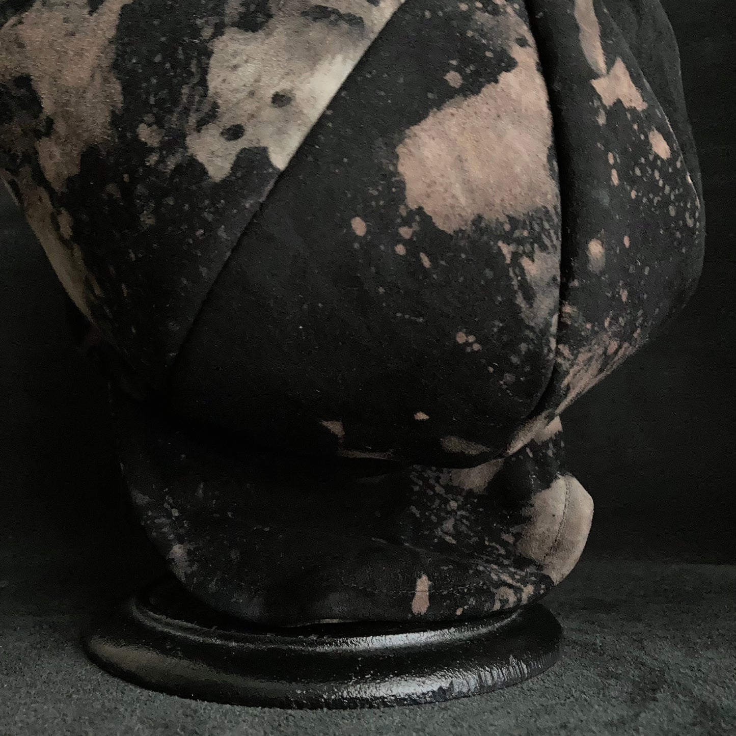 Horizon black leather casquette