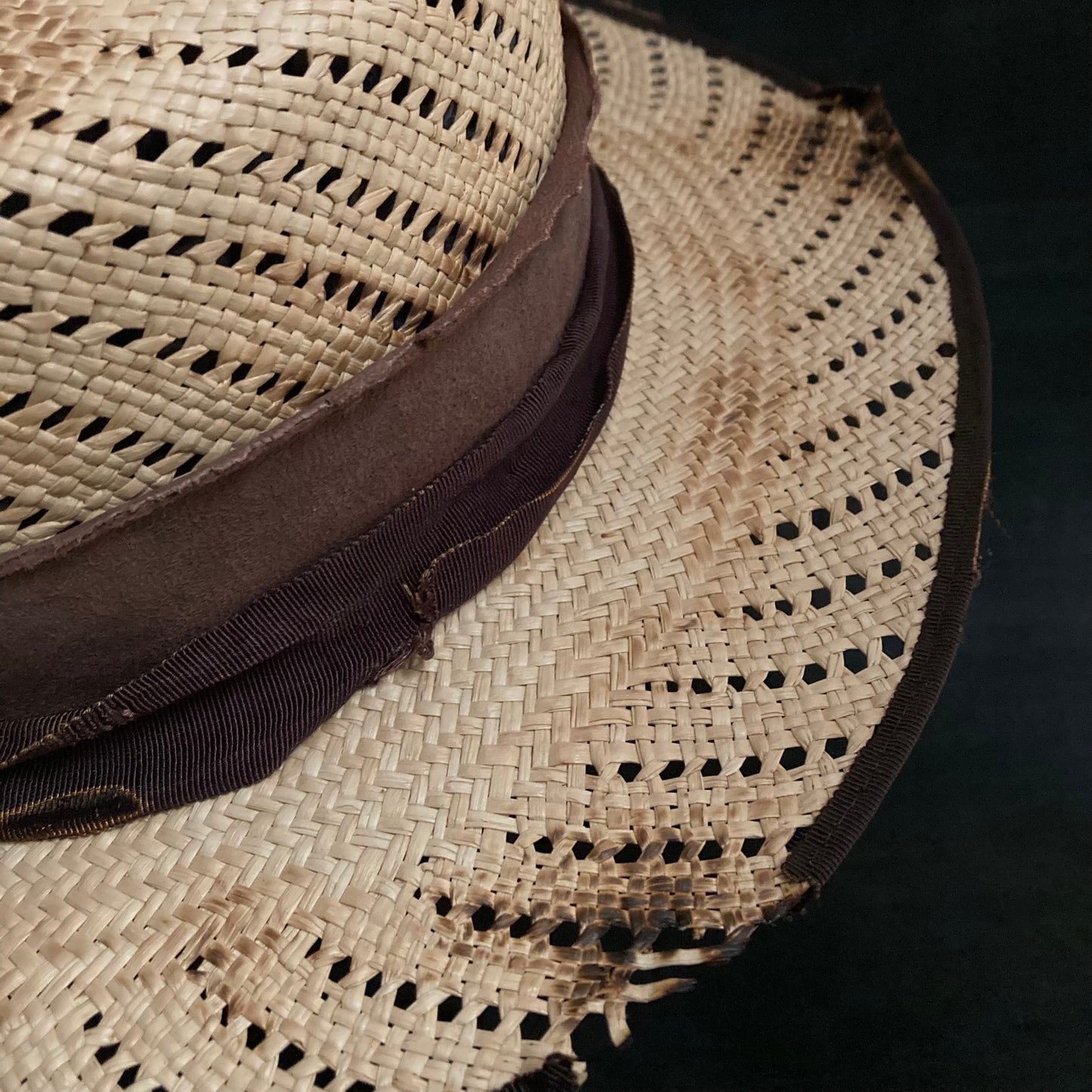 Old waves of flat panama