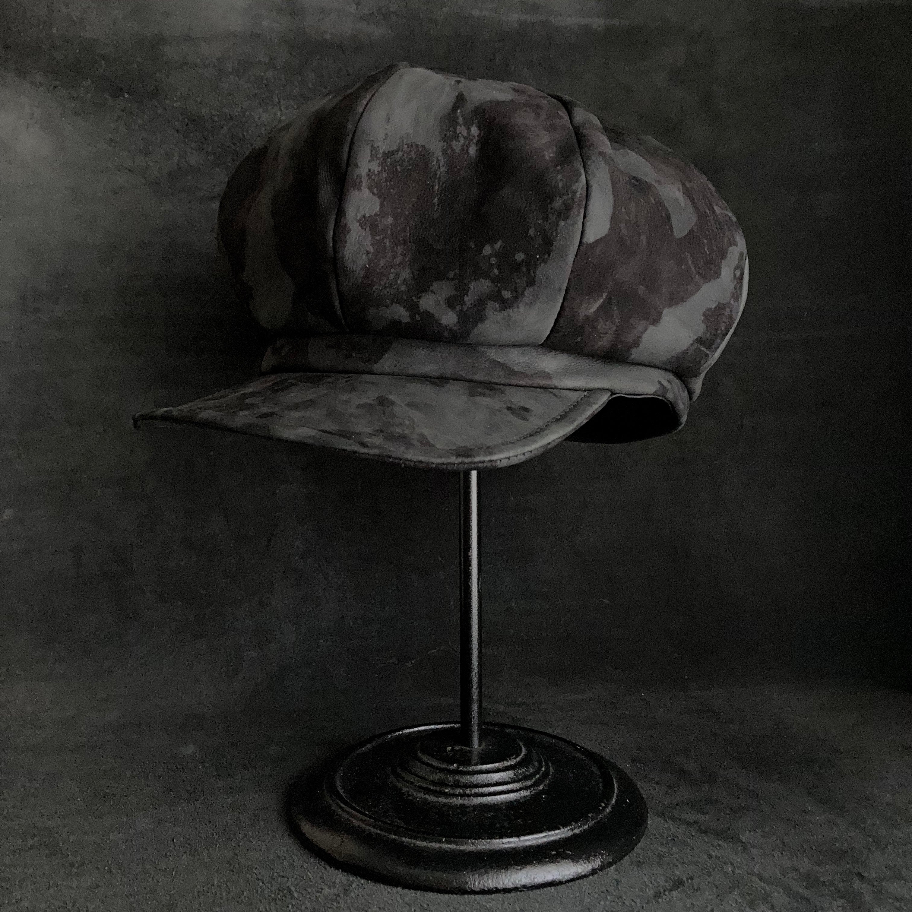 triangles hat/ブリーチレザーキャスケット Black bleached smooth leather casquette – triangles hat