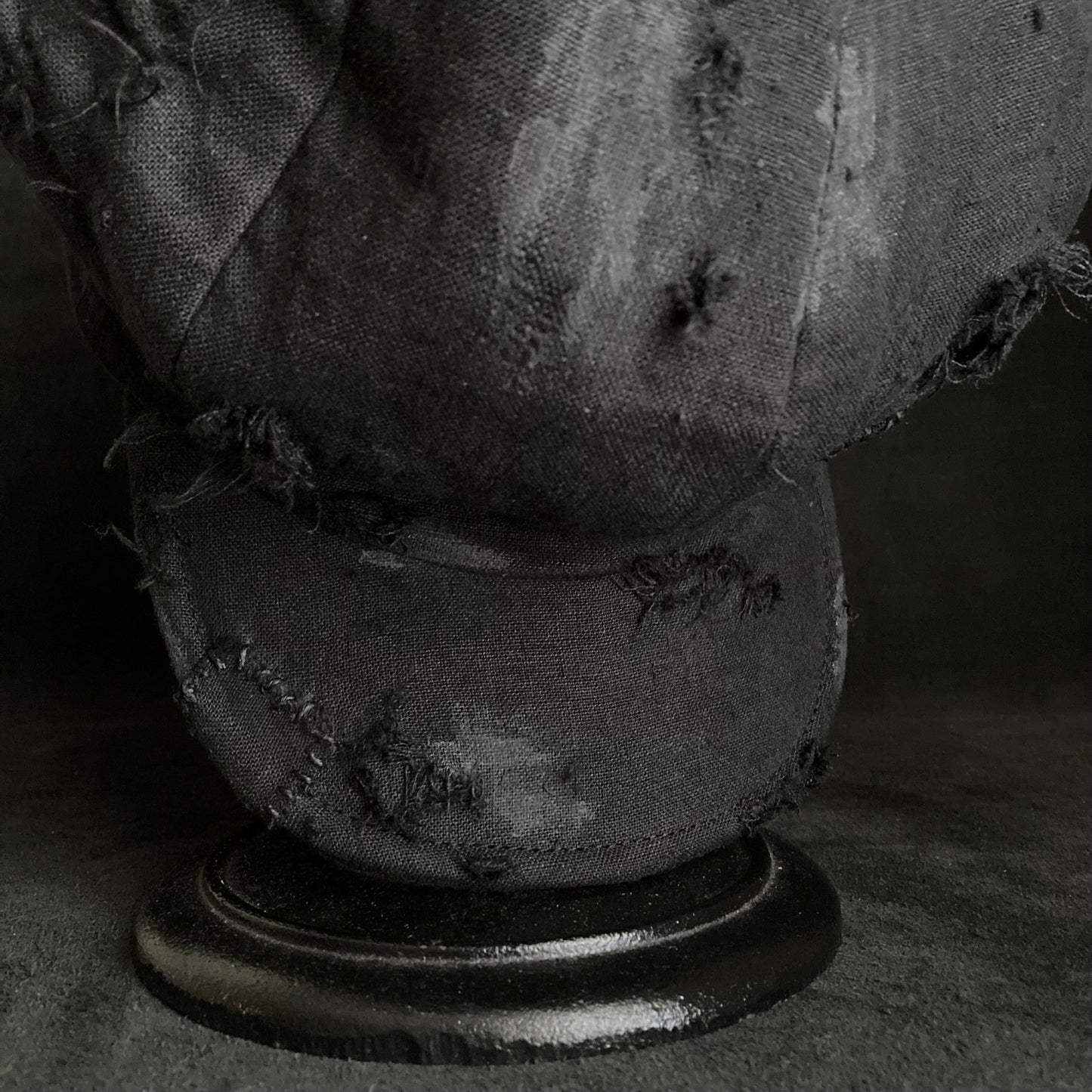 Black linen damage patchwork casquette (brim core)