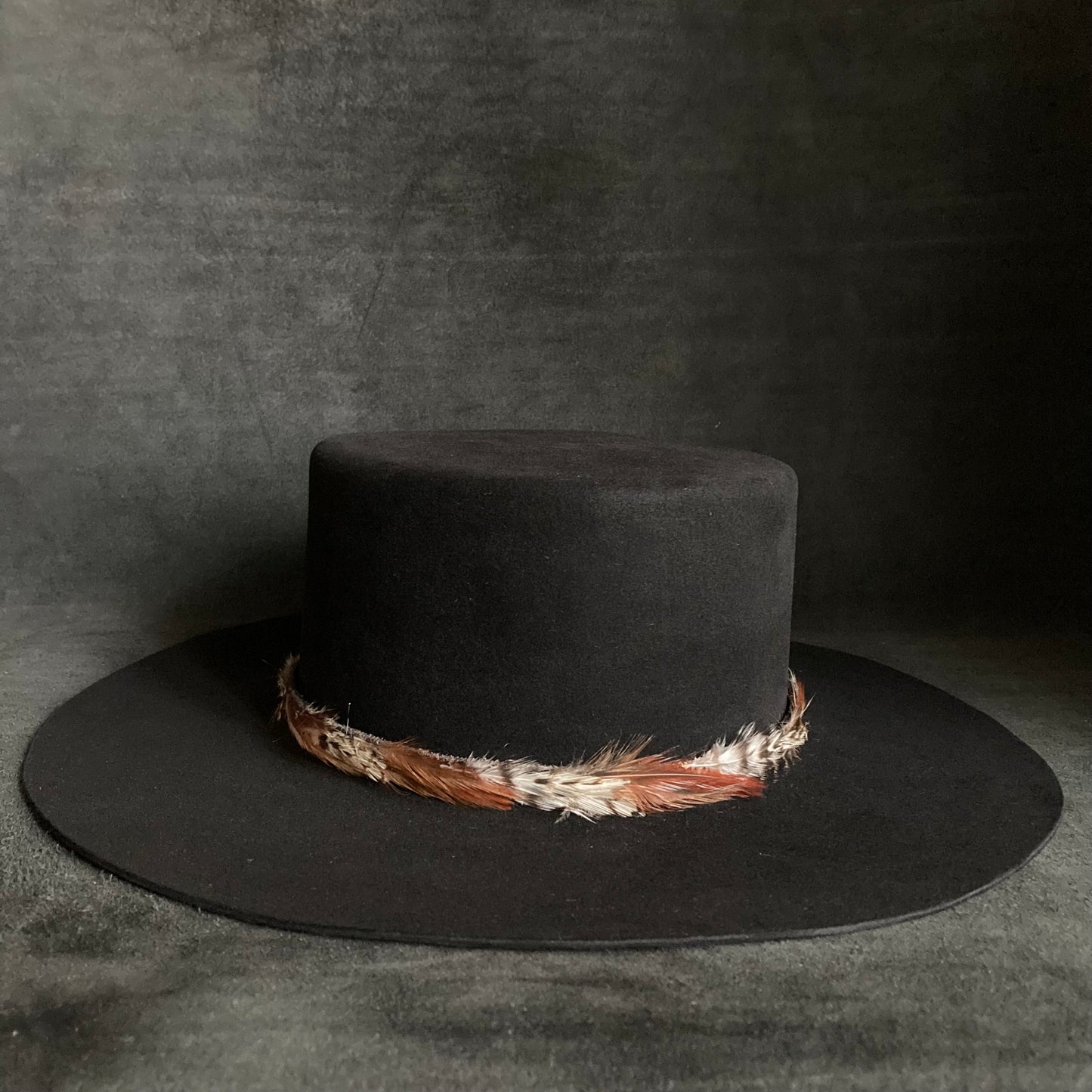 Black beaver feather flat hat
