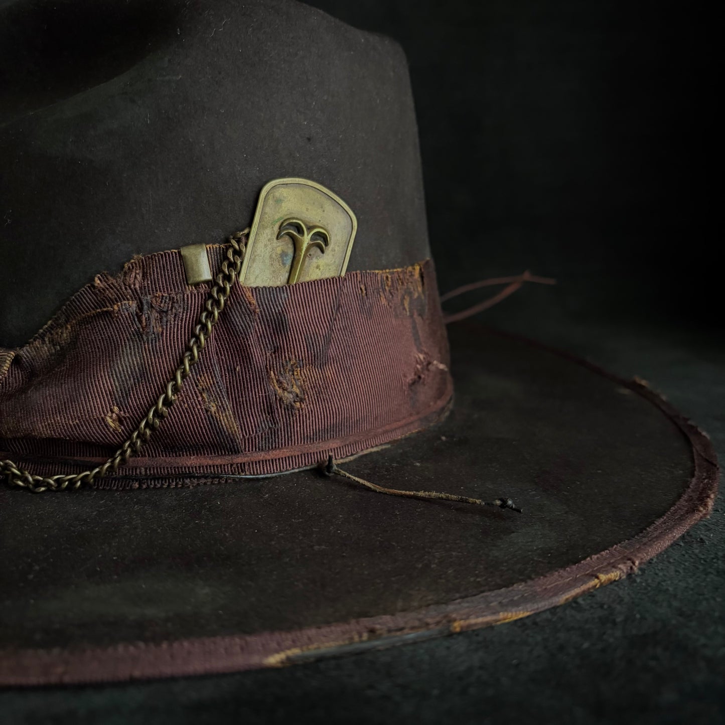 Dark brown beaver anchor western hat
