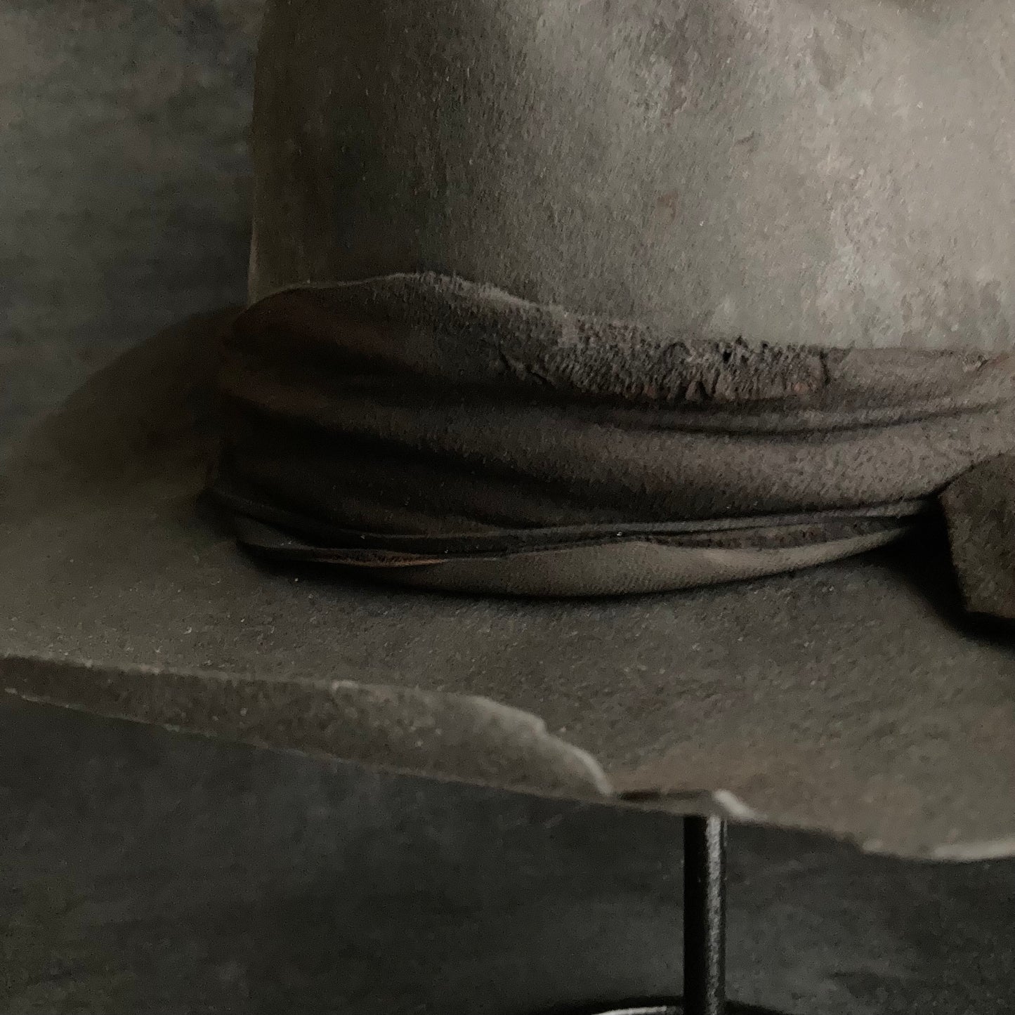 Charcoal jagged leather western hat