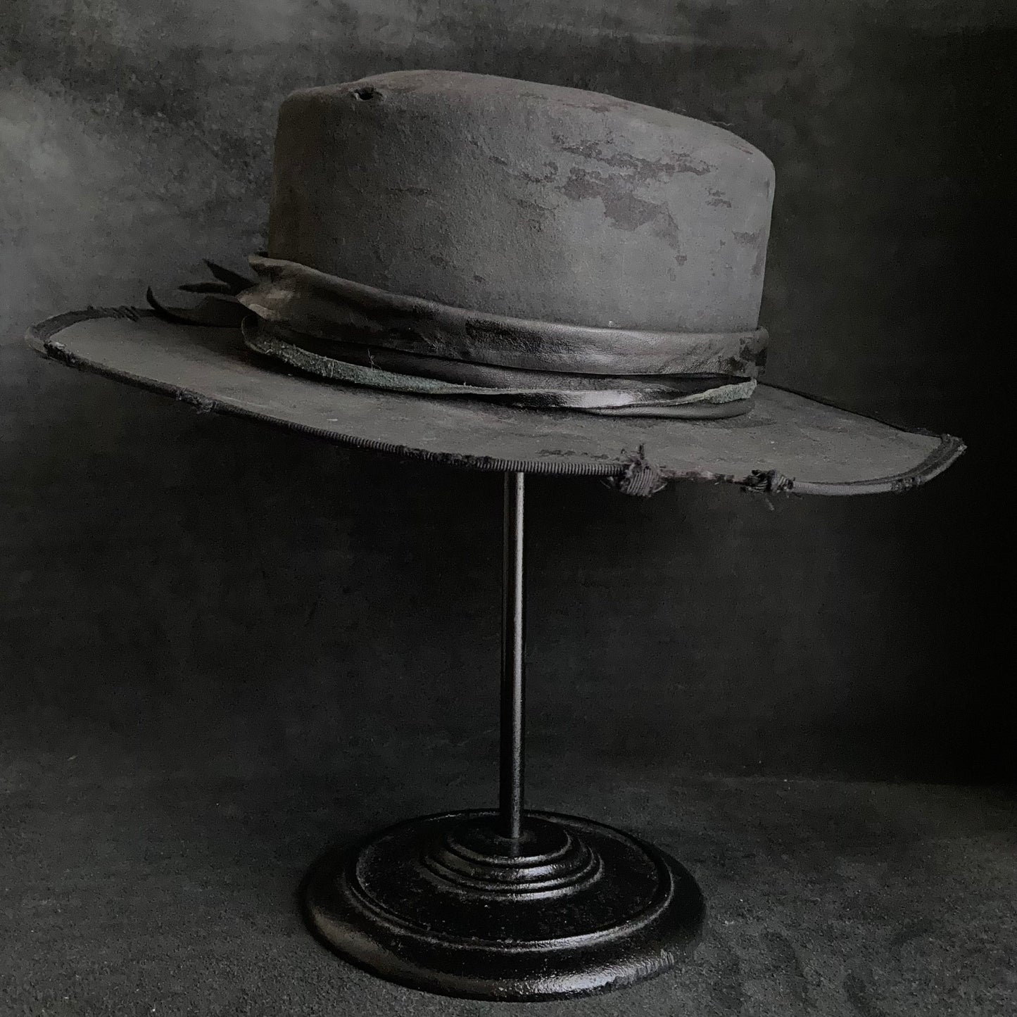 Charcoal crow damage flat hat