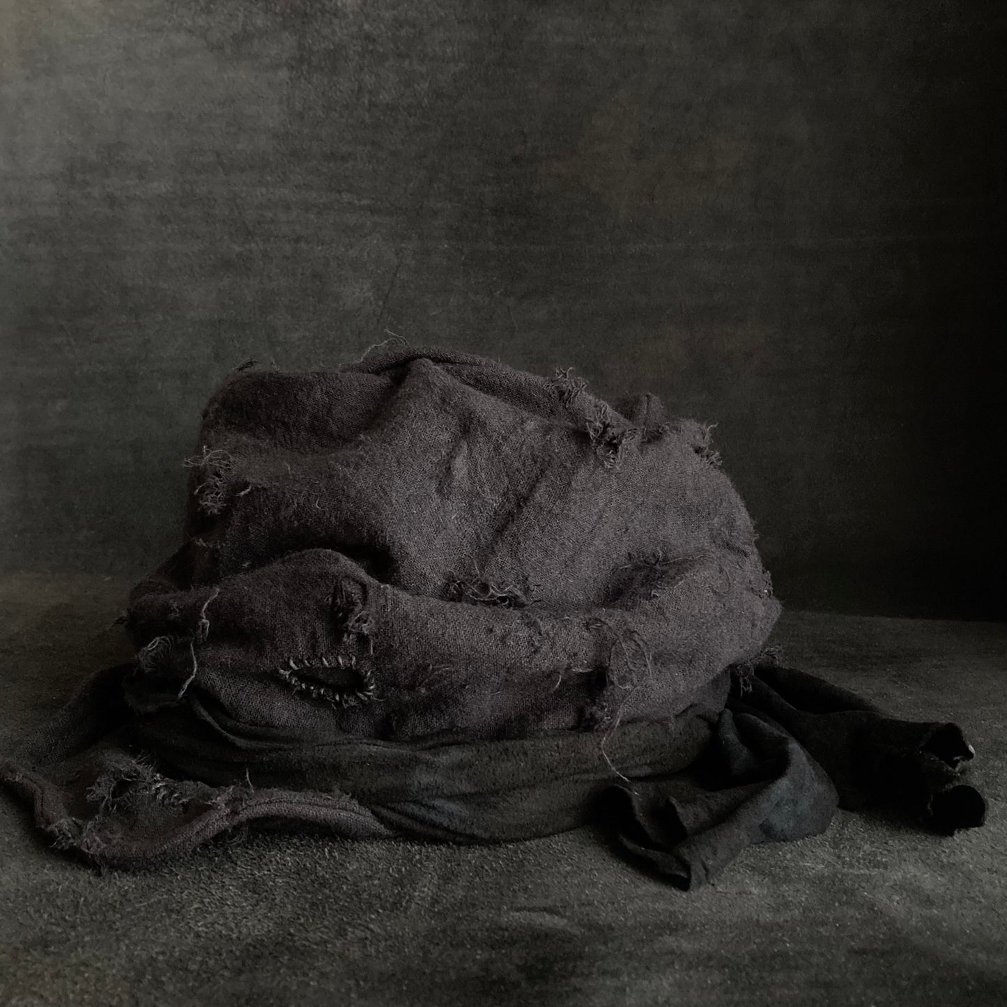 Black linen canvas damage martial turn cap