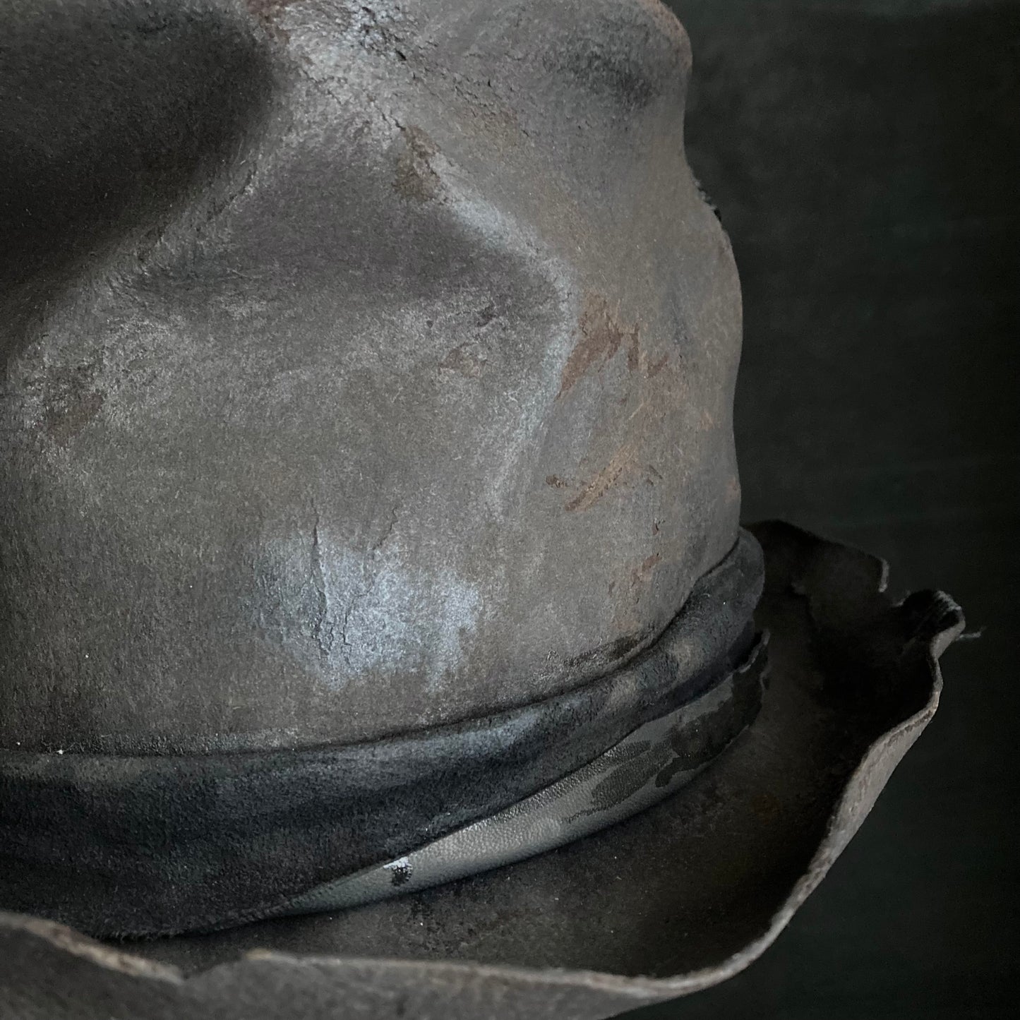 Charcoal crow crash silk hat
