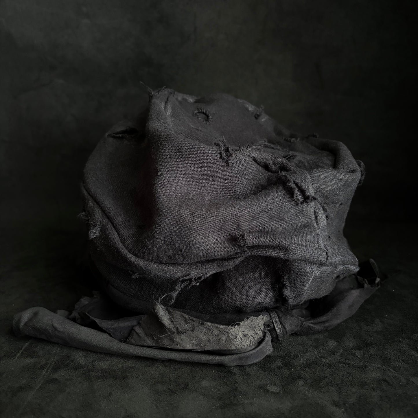 Black linen damage martial turn cap