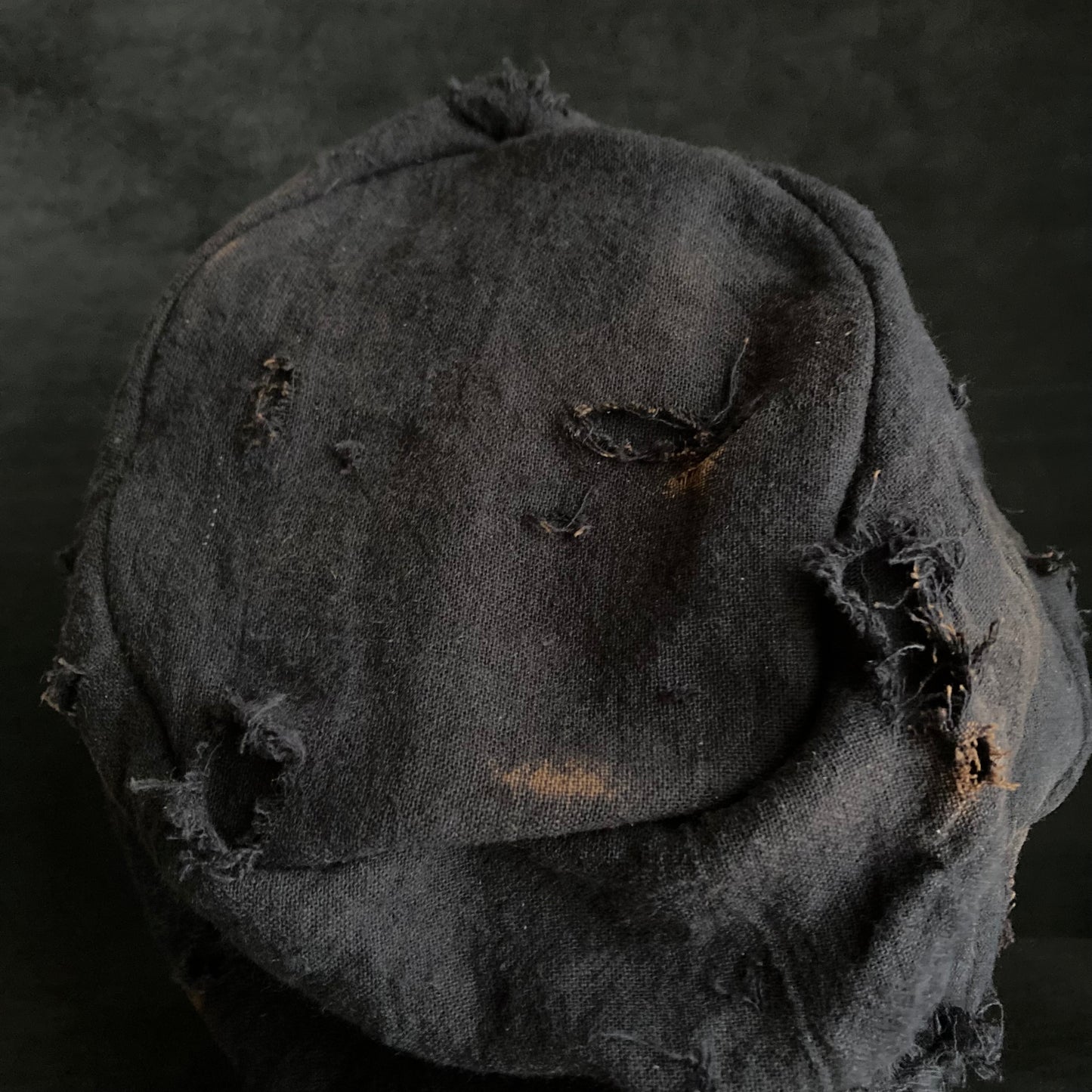Black cotton linen burned turn cap (brim core)