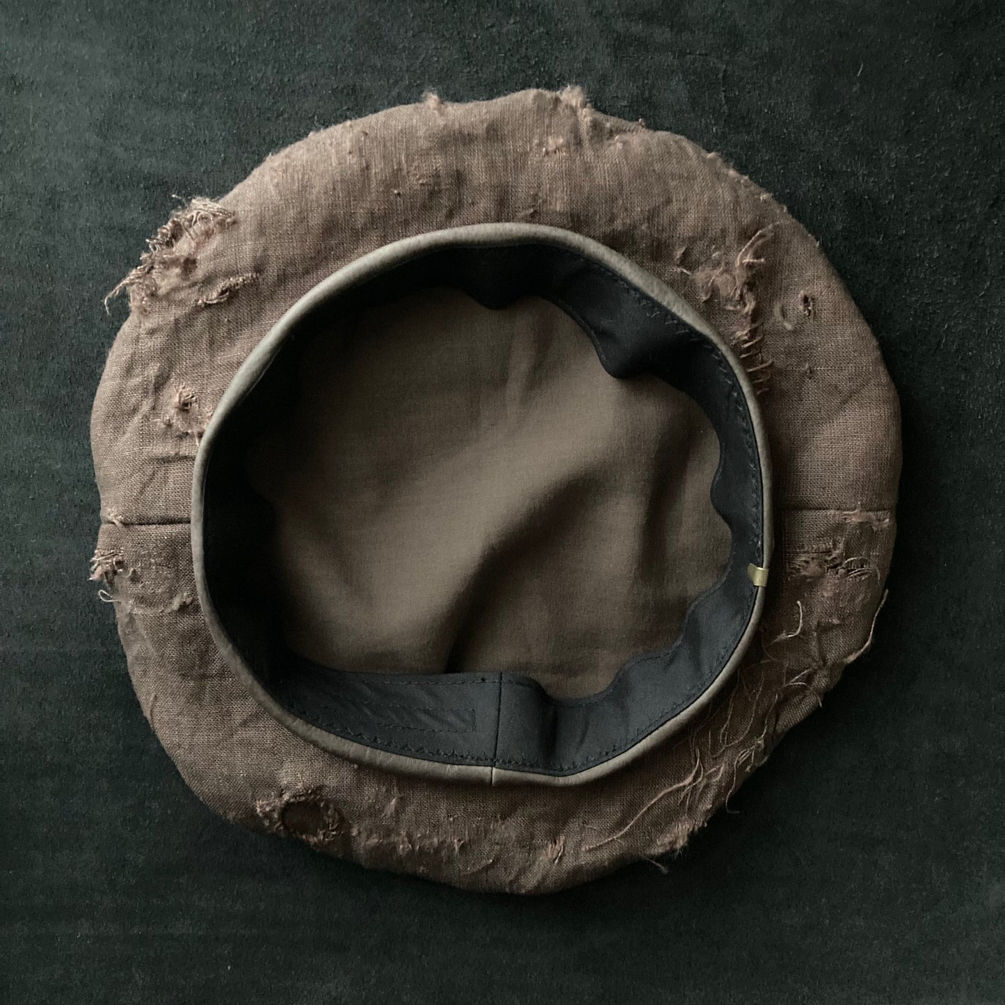 Brown linen damage beret