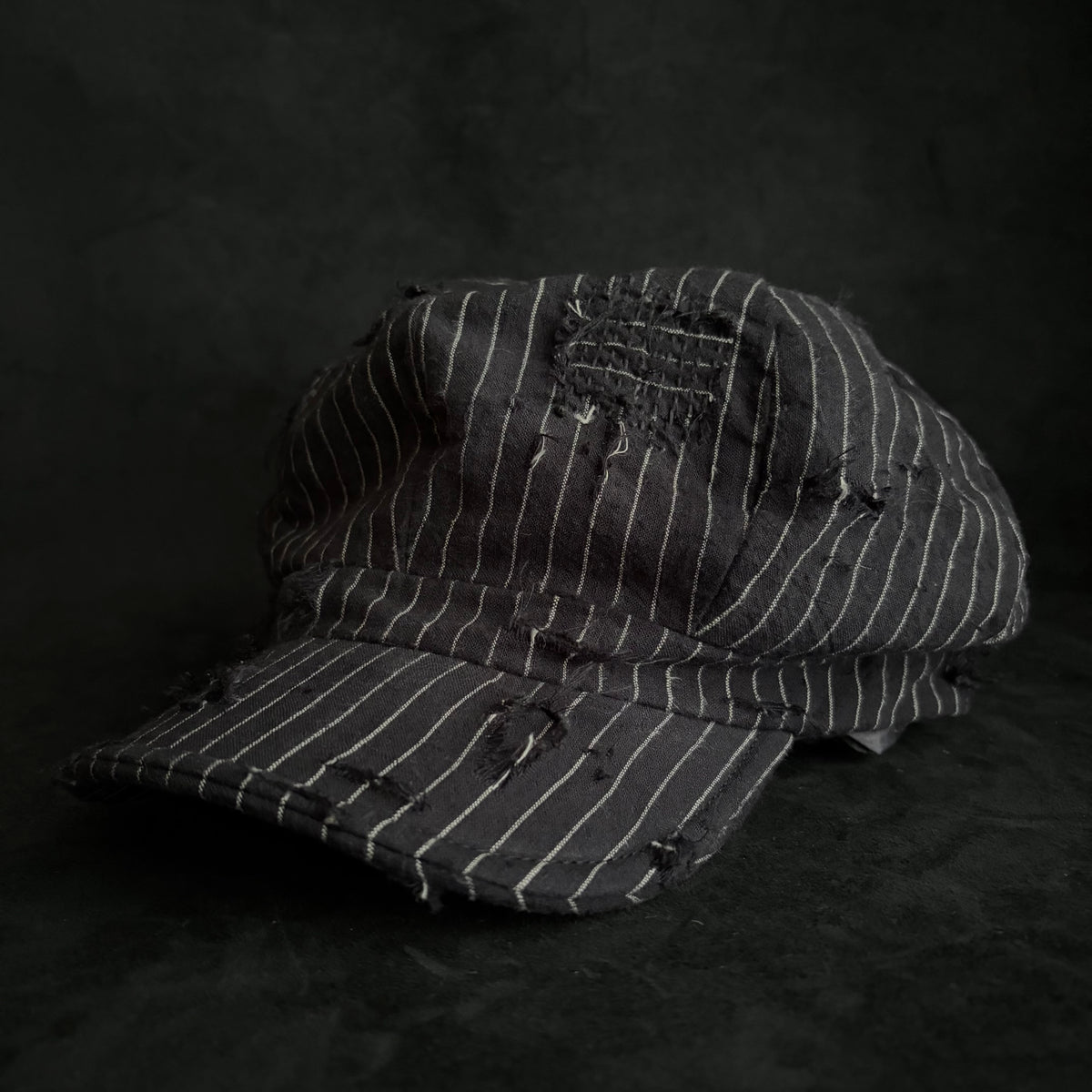 Yarn-dyed stripe damage casquette
