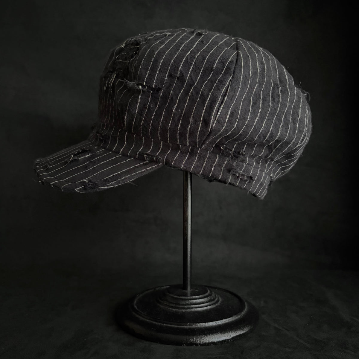 Yarn-dyed stripe damage casquette