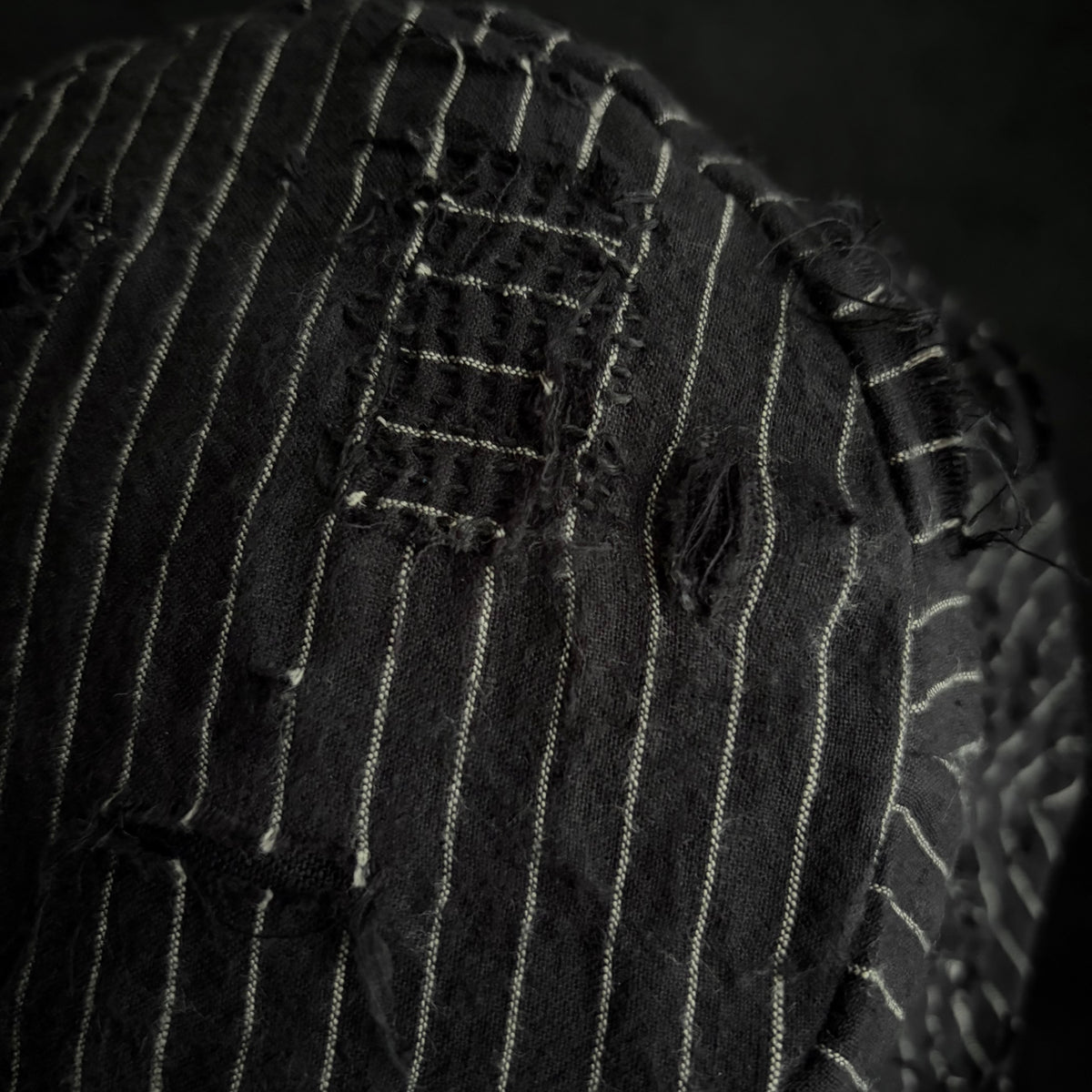 Yarn-dyed stripe damage bucket hat