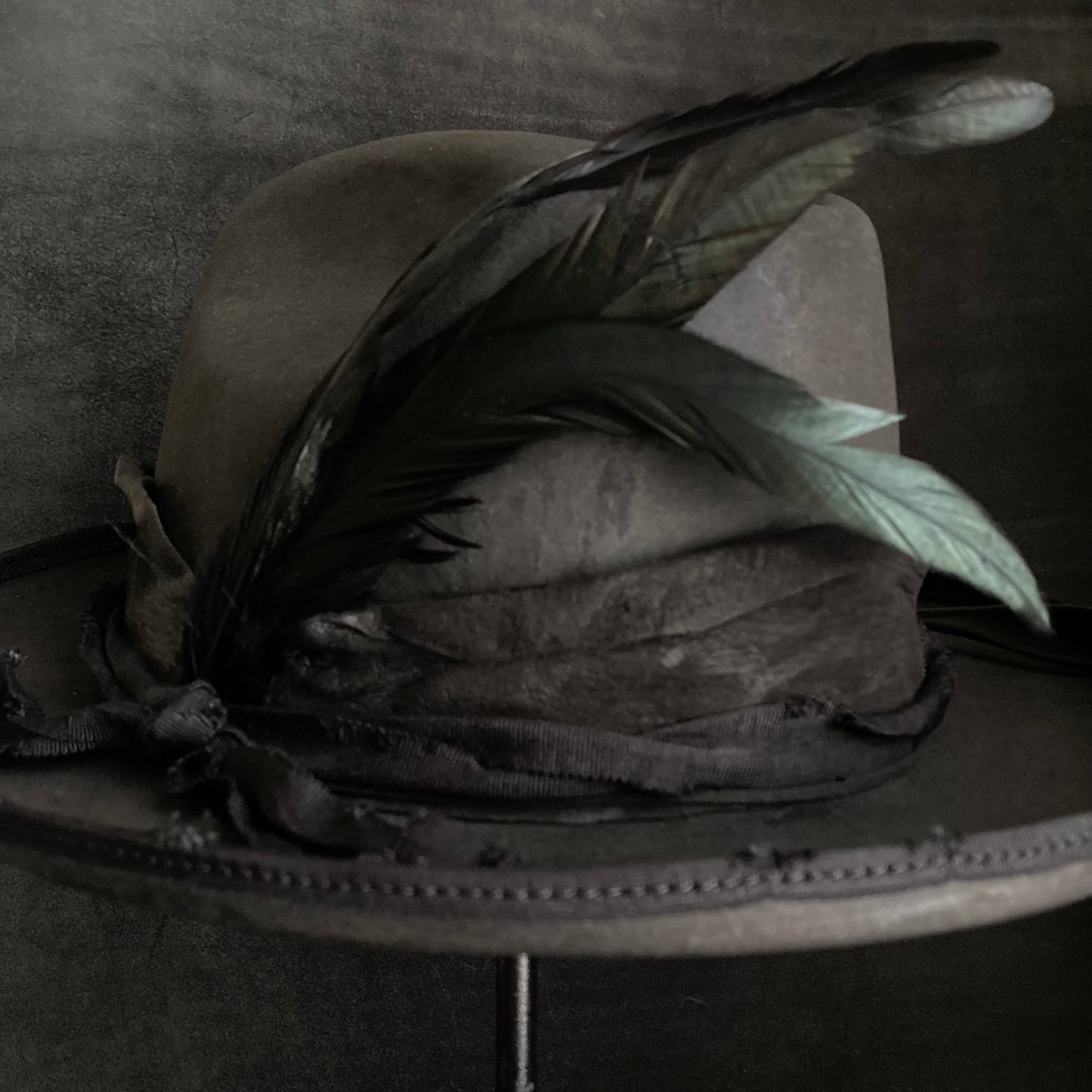 Charcoal crow stand western hat