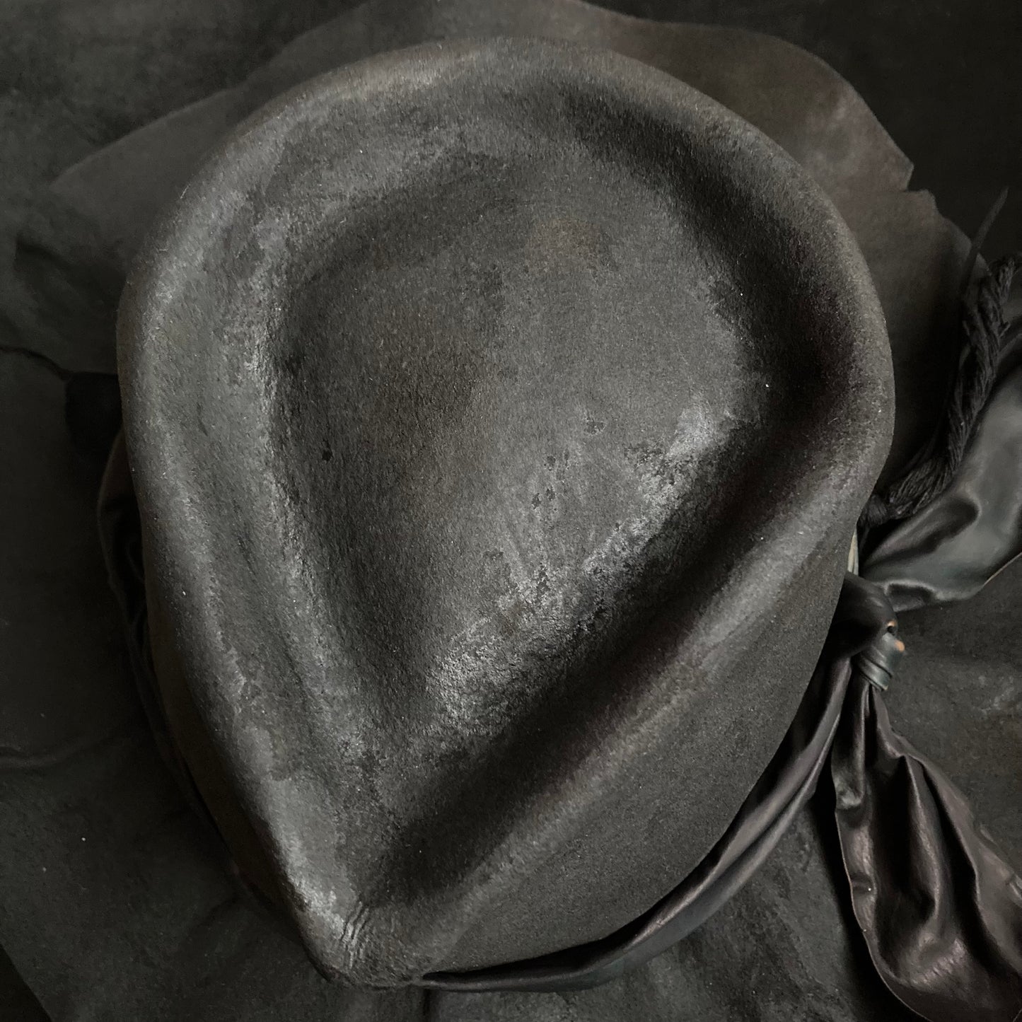 Charcoal mottled leather dull fedora hat
