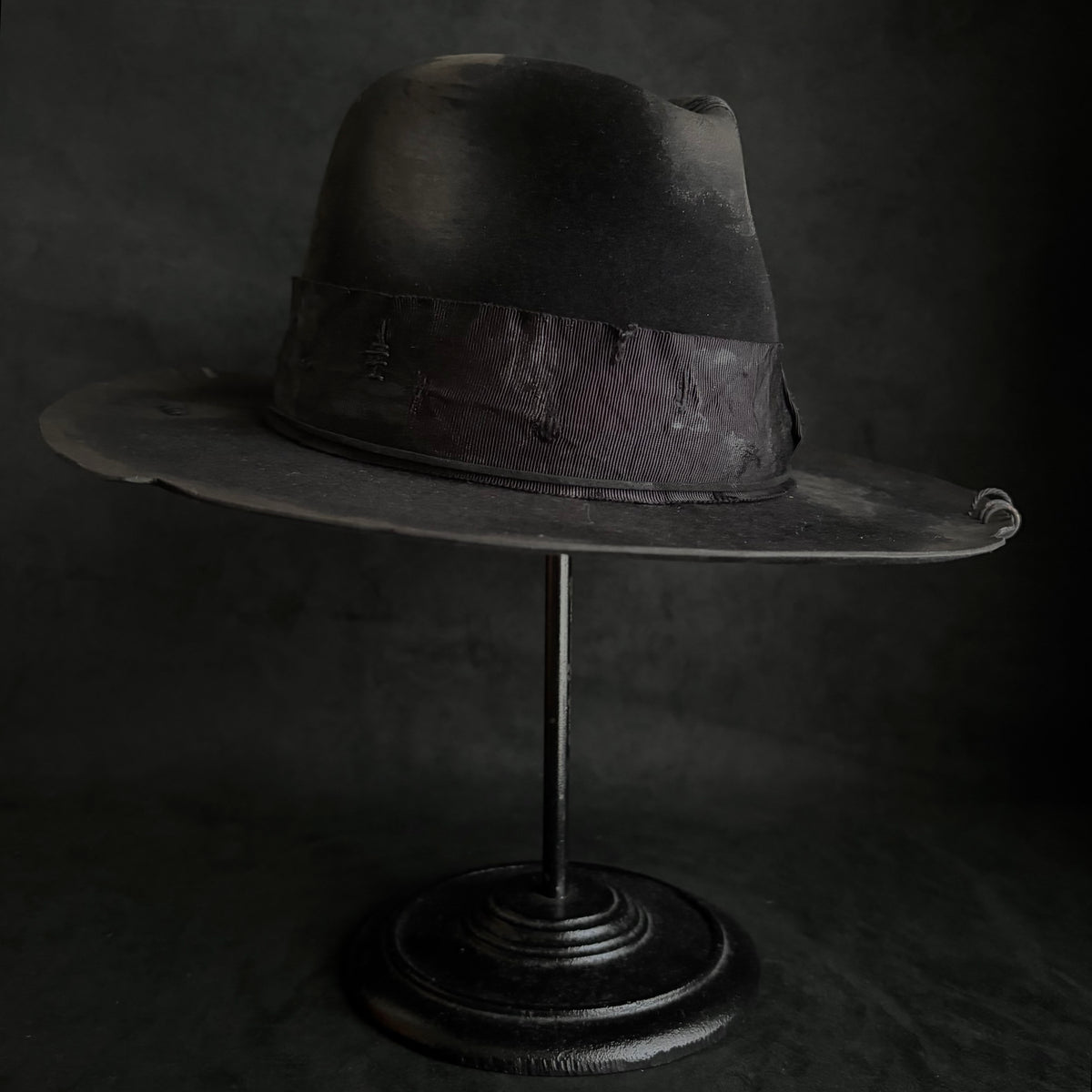 Rotten burned black rabbit fedora
