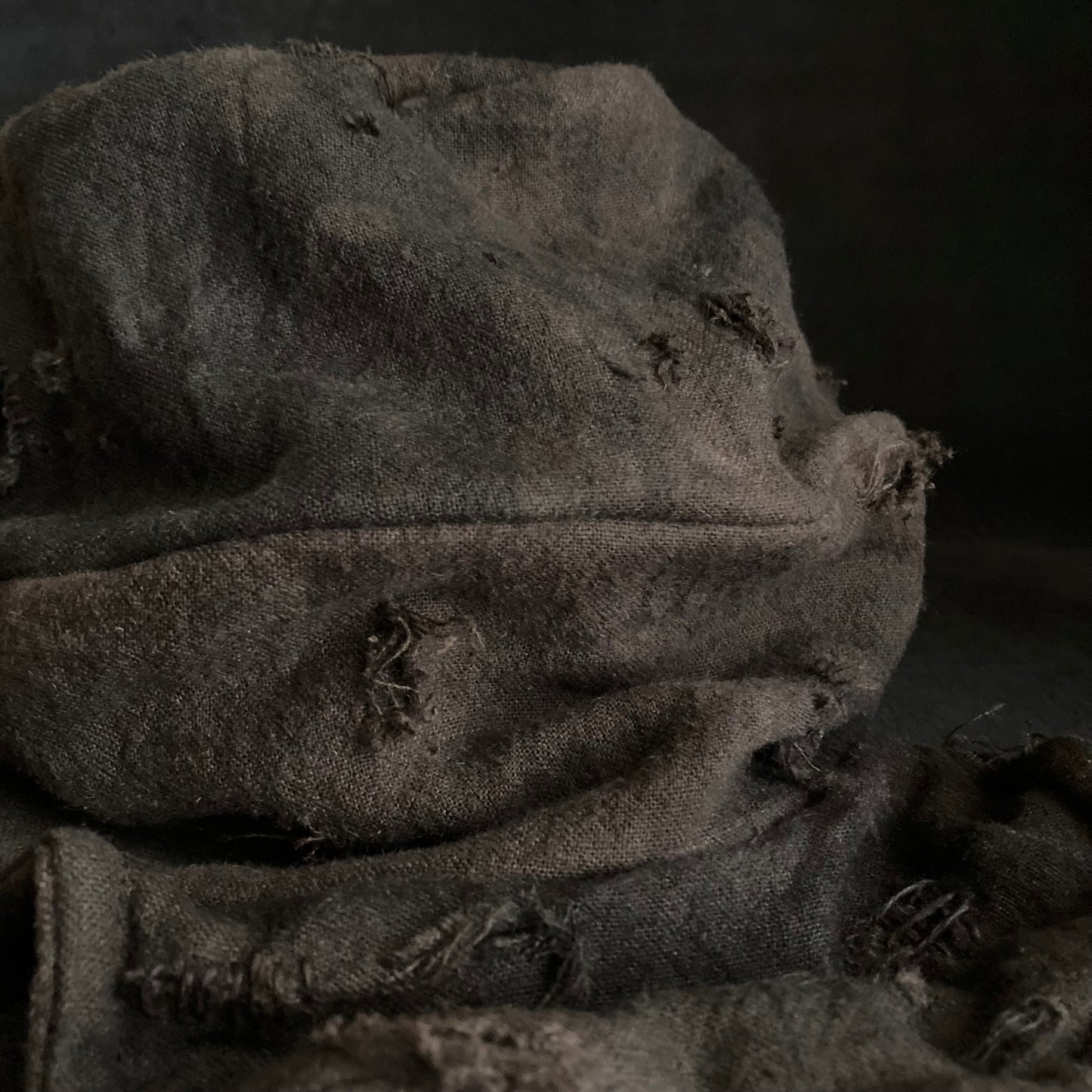 Cloudy dyeing dark brown damage turn cap