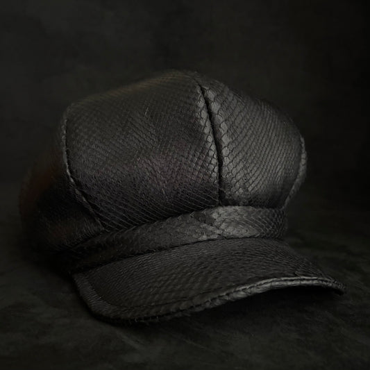 Snake black leather casquette
