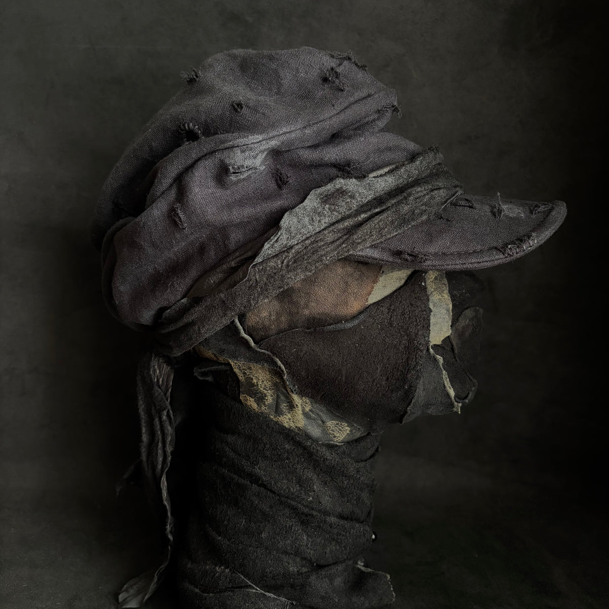 Black linen damage martial turn cap