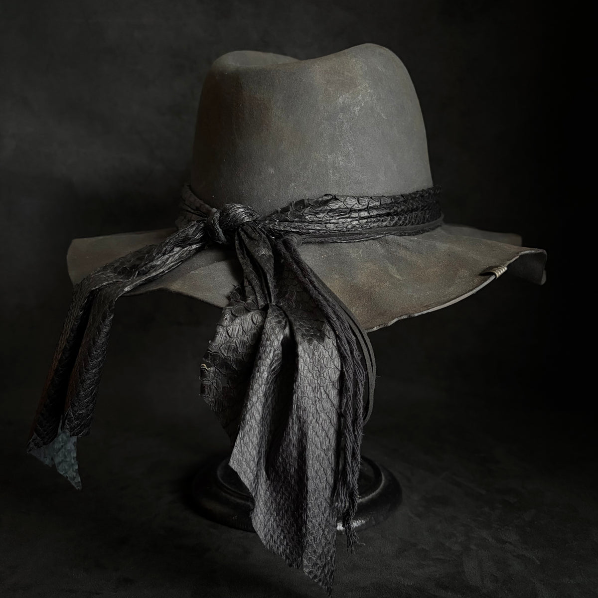 Charcoal back hide snake fedora hat