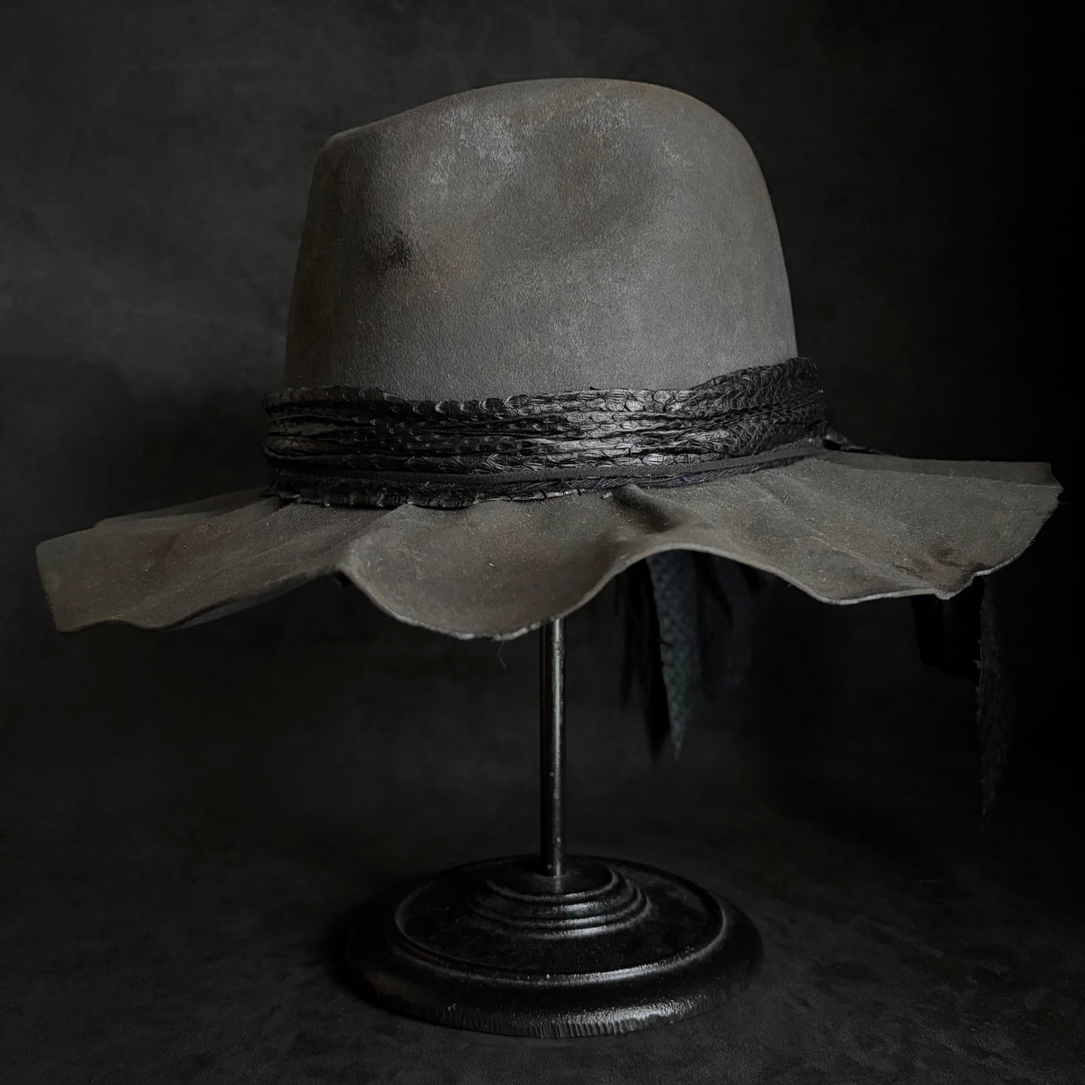 Charcoal back hide snake fedora hat