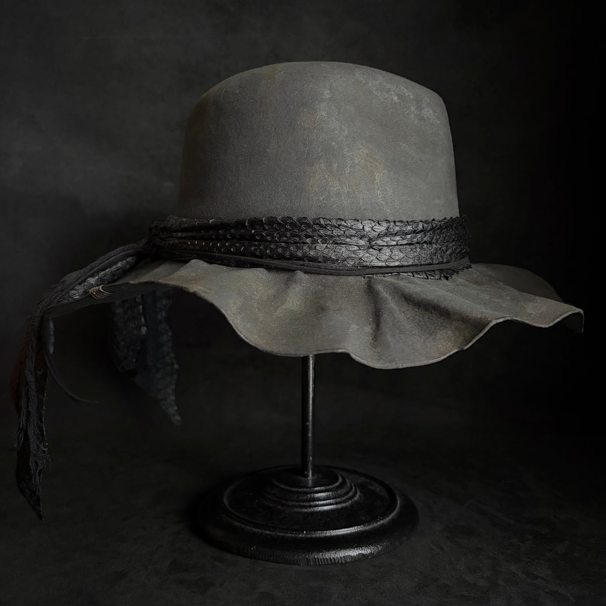 Charcoal back hide snake fedora hat