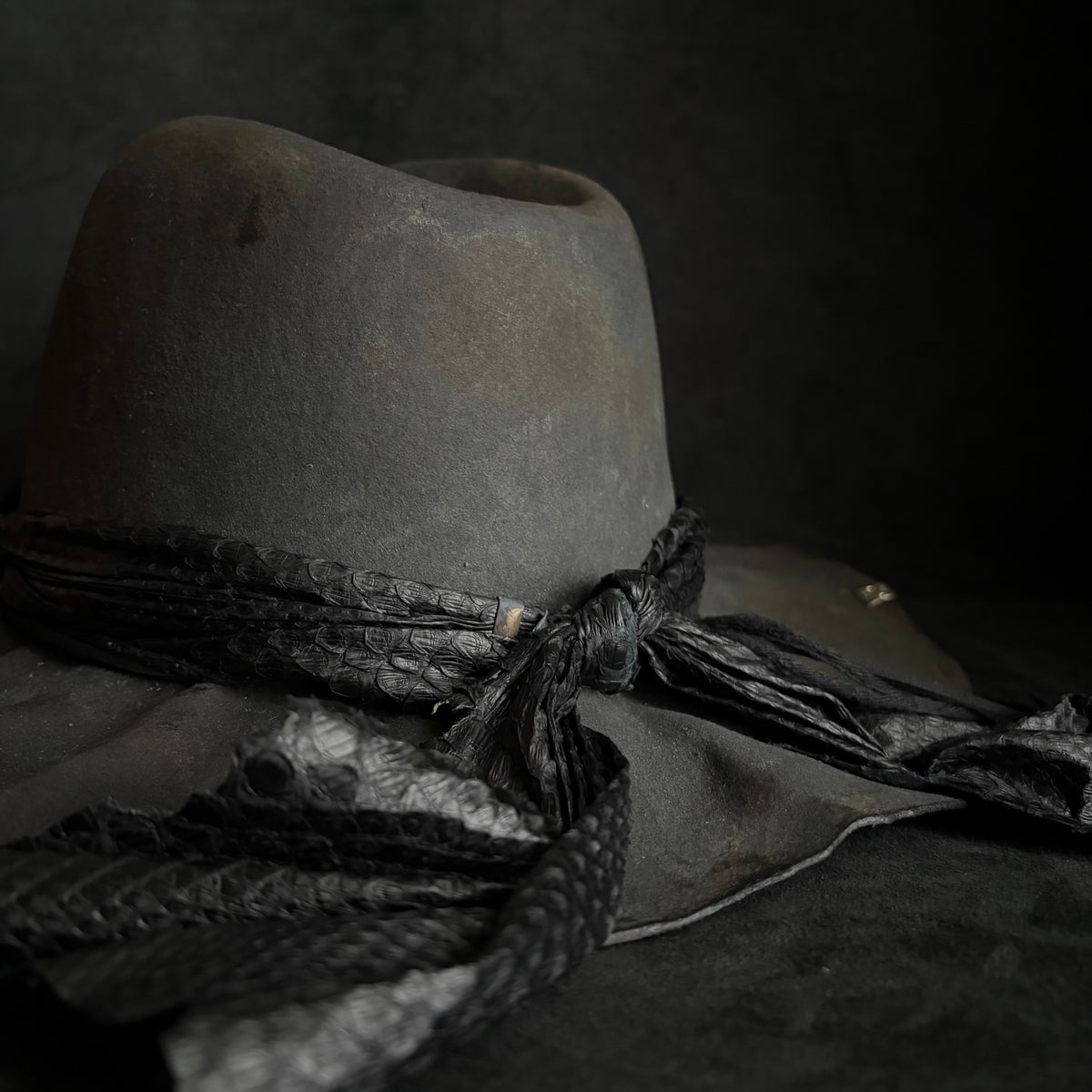Charcoal back hide snake fedora hat
