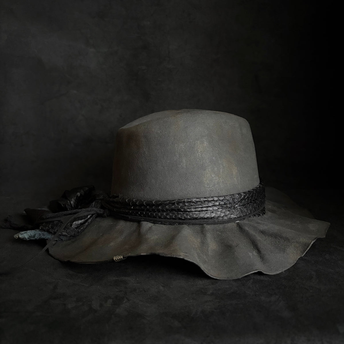 Charcoal back hide snake fedora hat