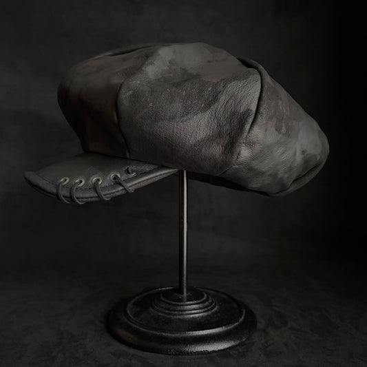 Big volume bleach leather chain casquette (brim core)
