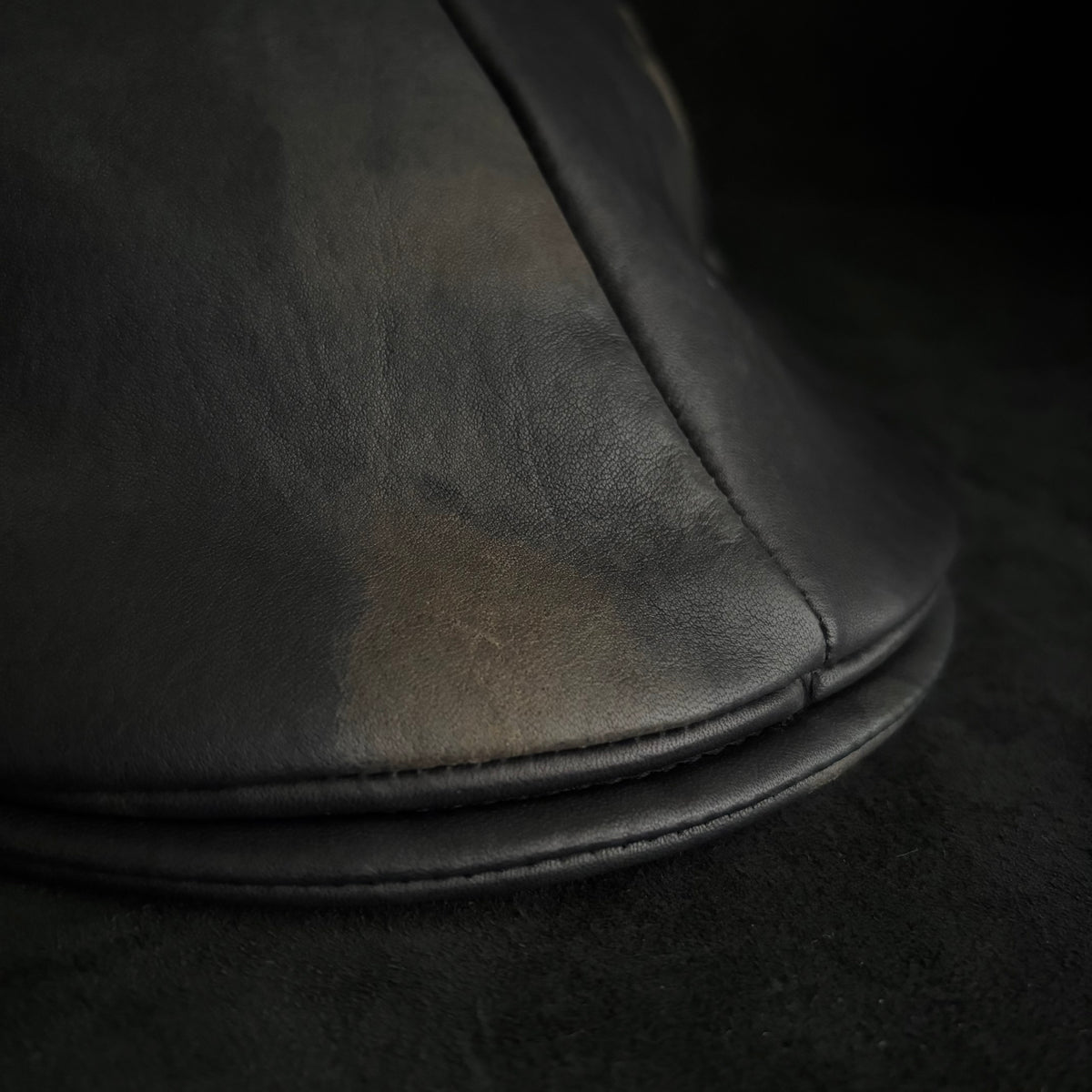 Blurry discoloration, soft leather hunting.