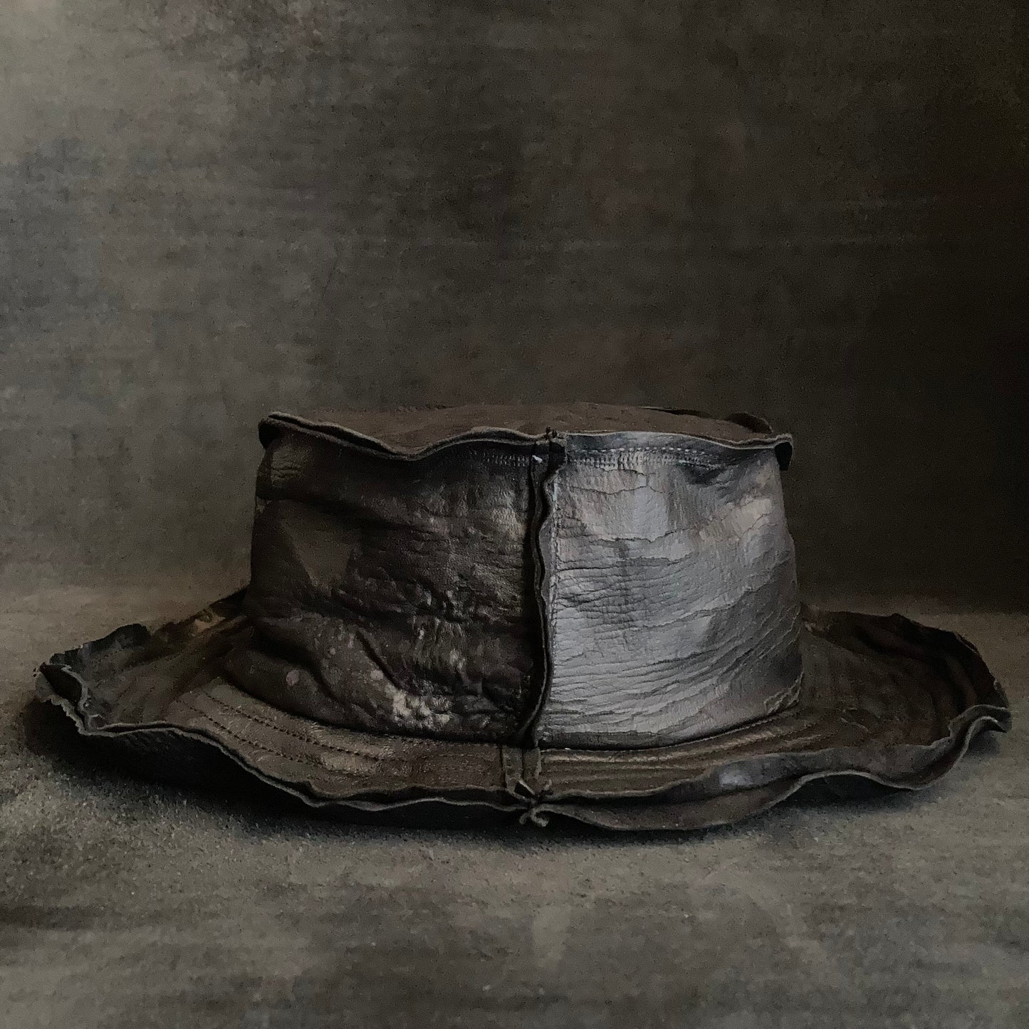 Partial bleaching leather bucket  hat