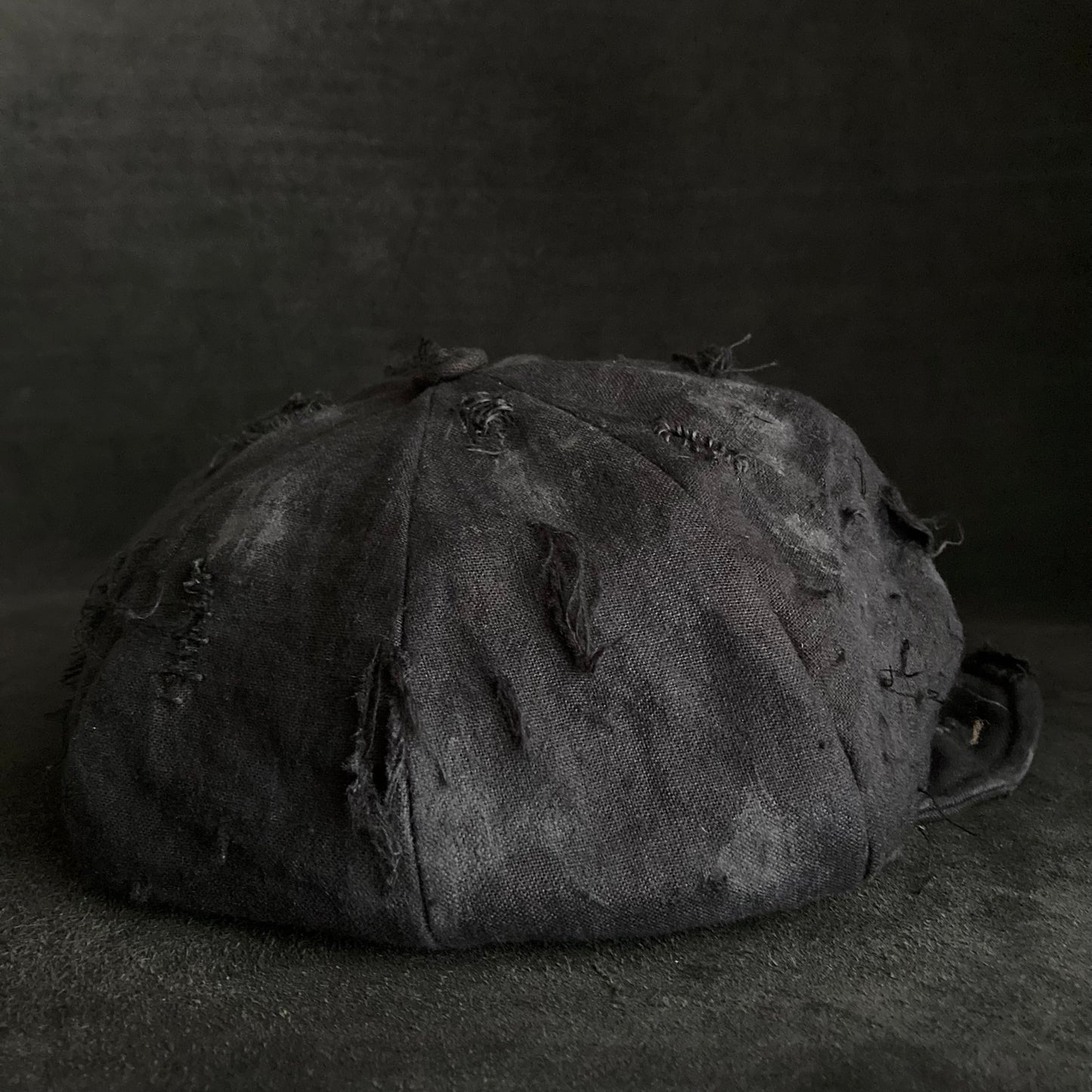 Black linen damage  casquette