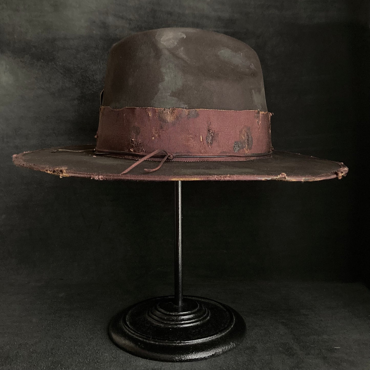 Dark brown beaver anchor western hat