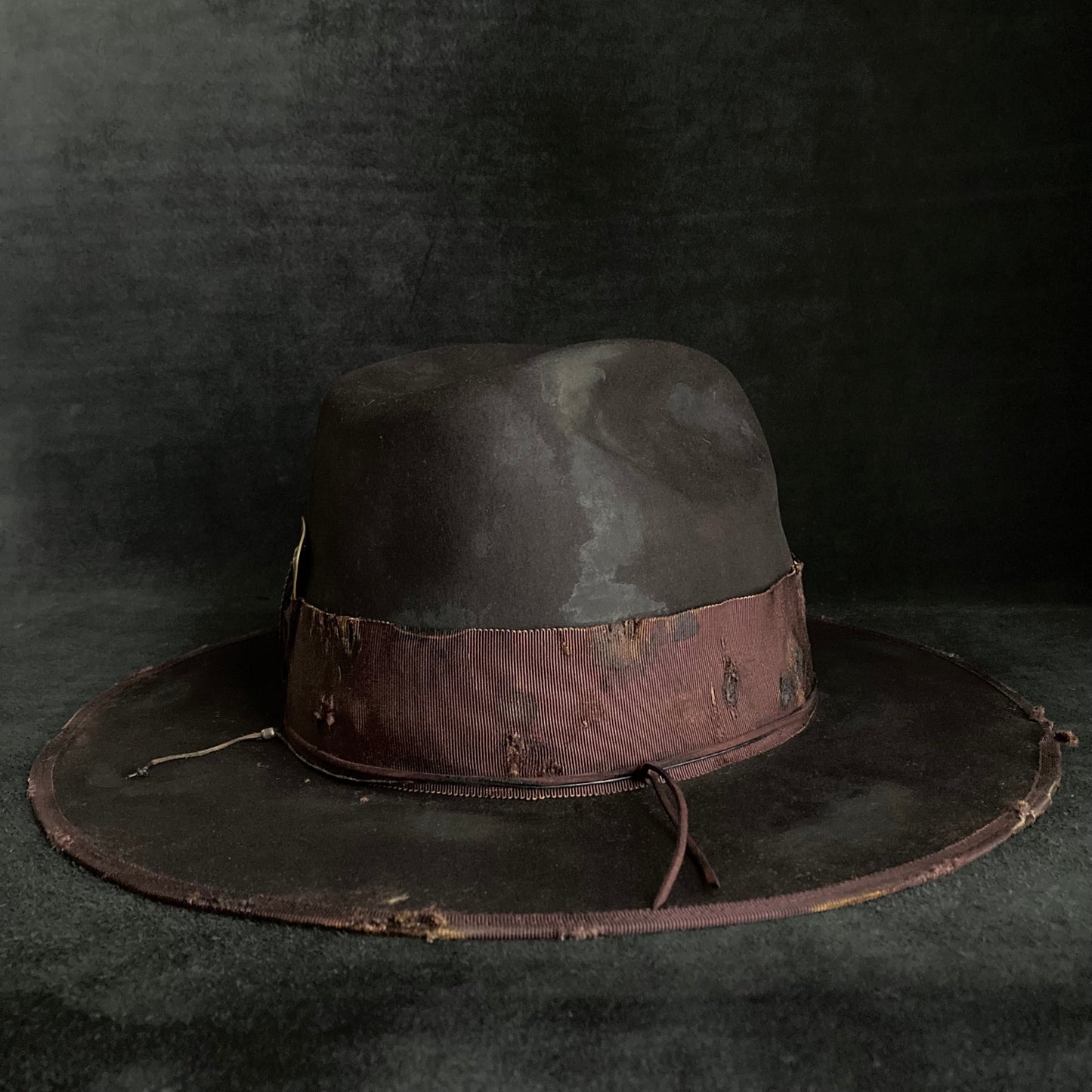 Dark brown beaver anchor western hat
