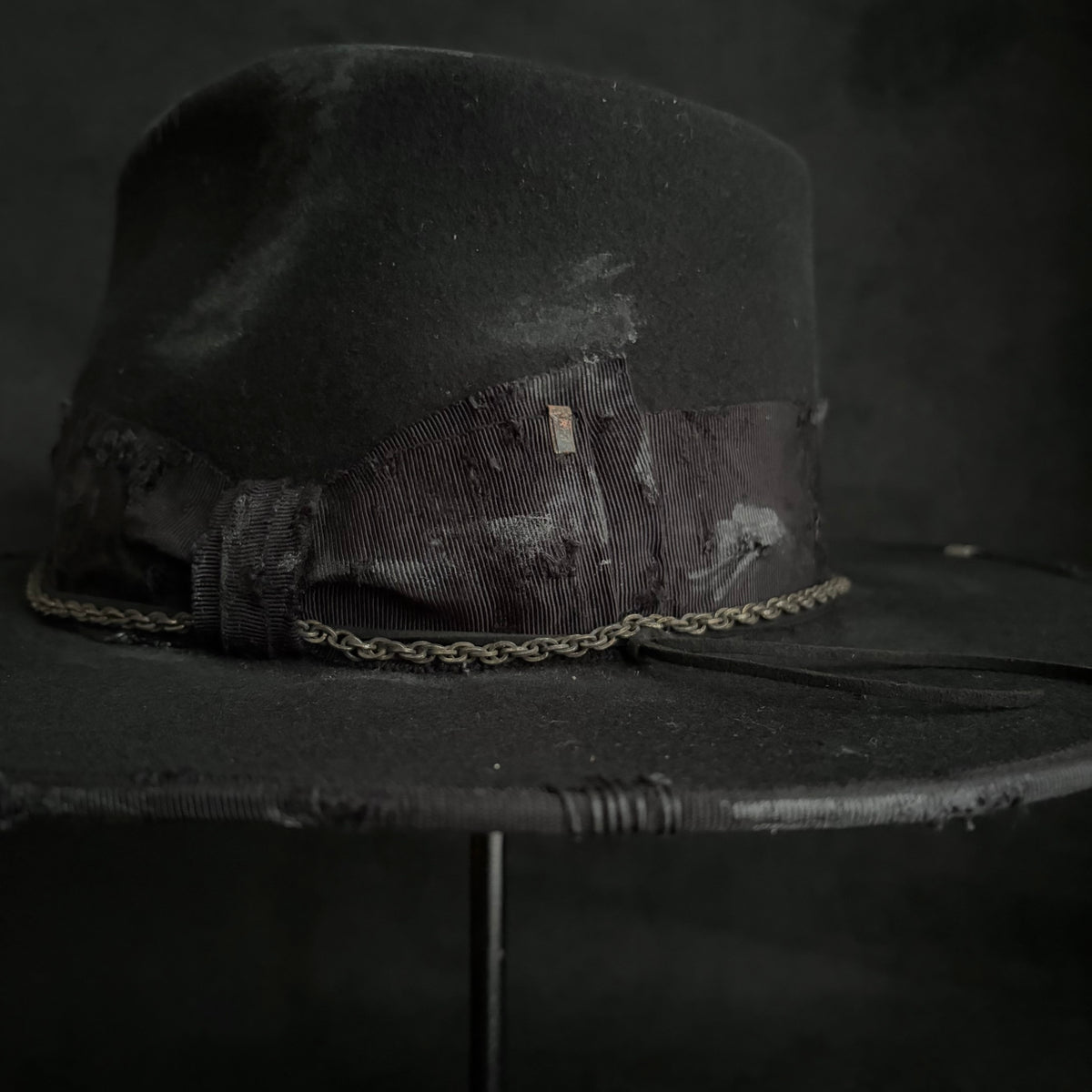 Patina damage black fedora hat (western weight)