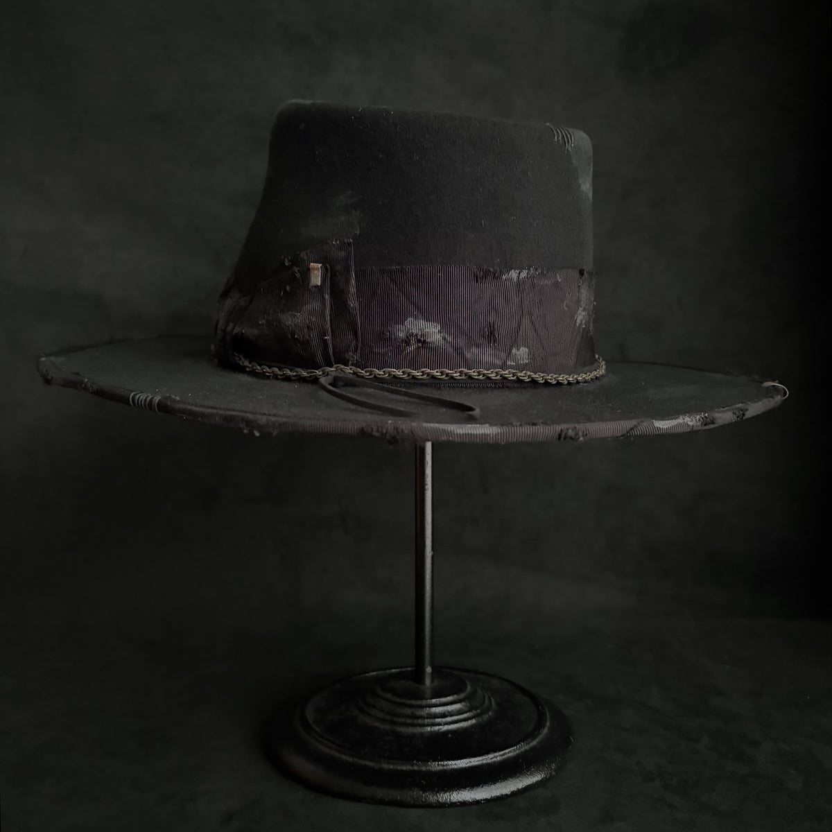 Patina damage black fedora hat (western weight)