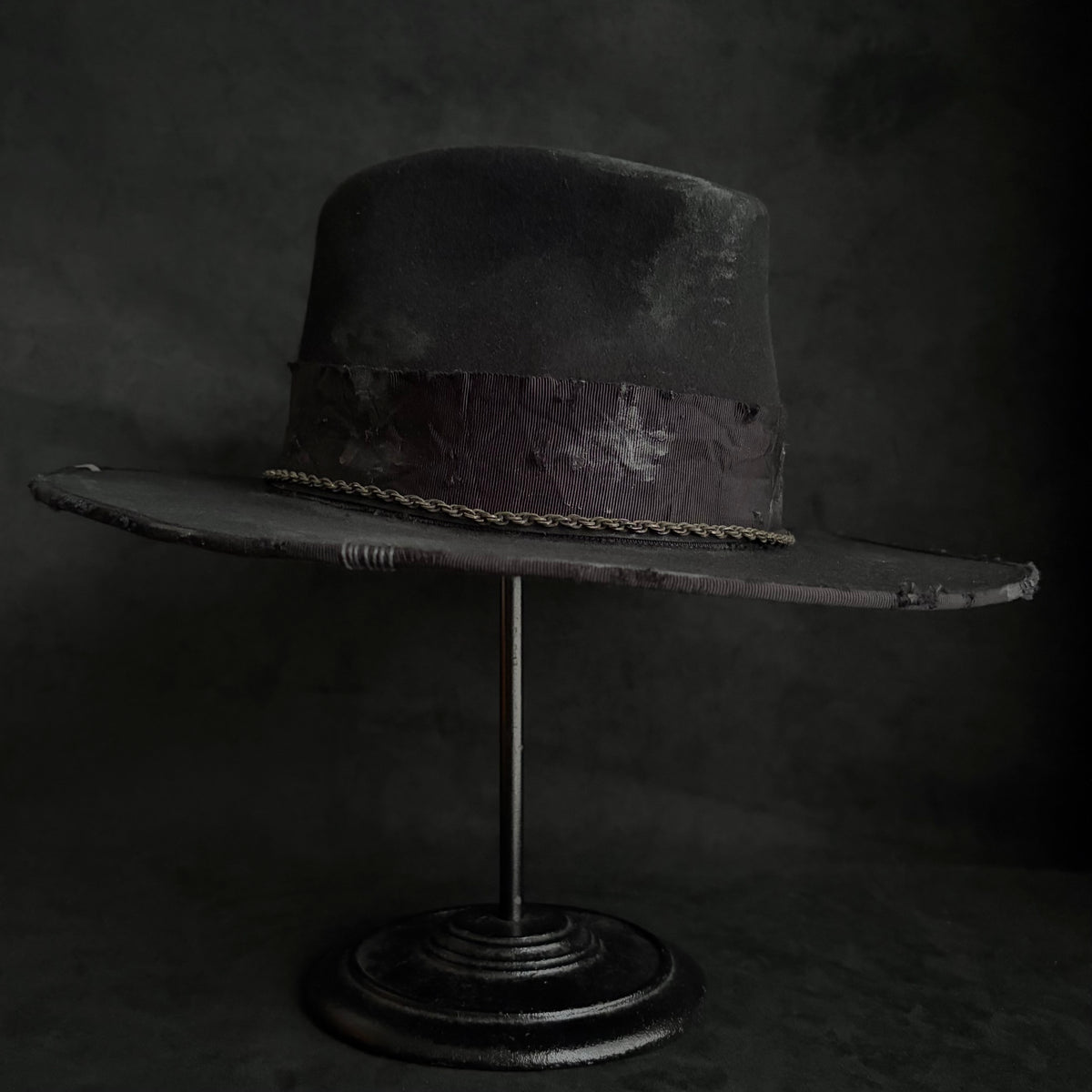 Patina damage black fedora hat (western weight)