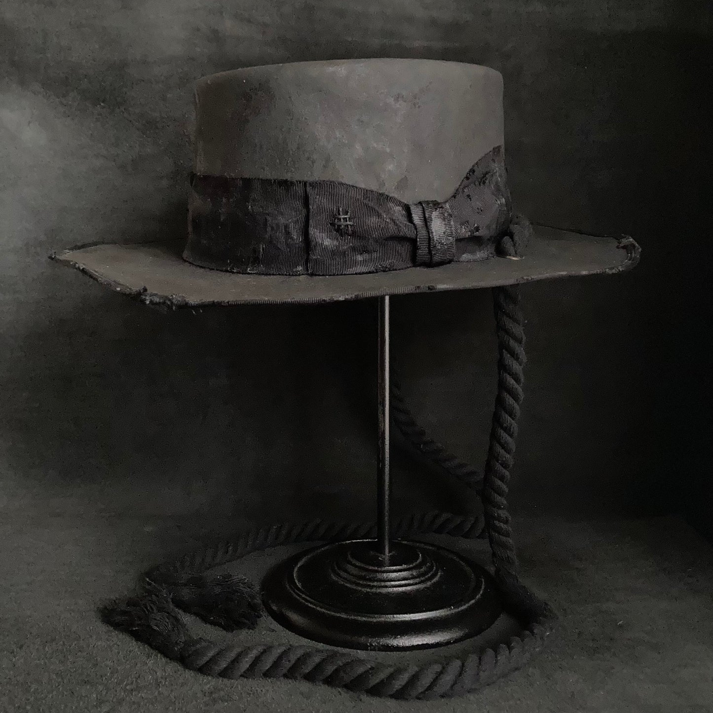 Charcoal pork pie hanging rope hat
