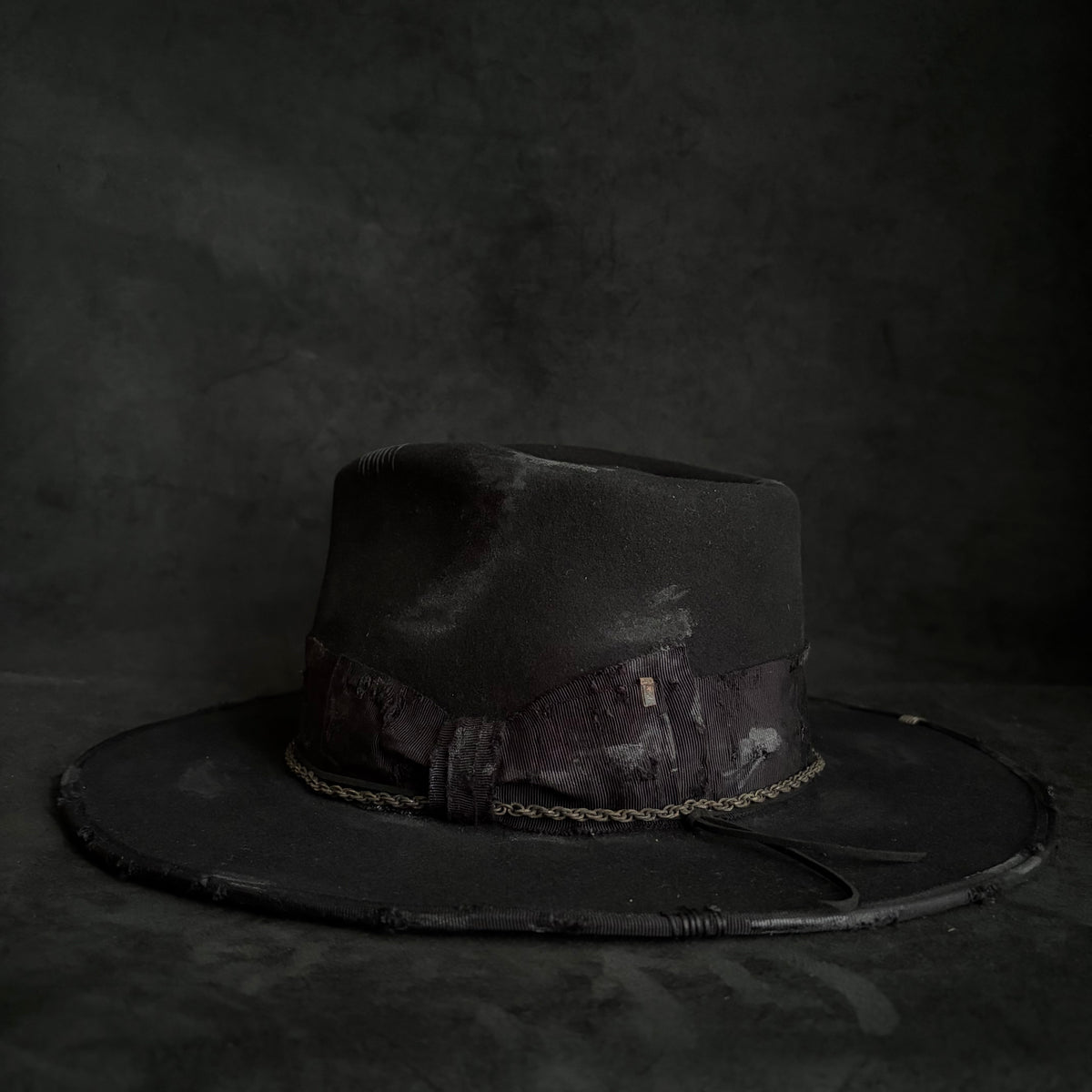 Patina damage black fedora hat (western weight)