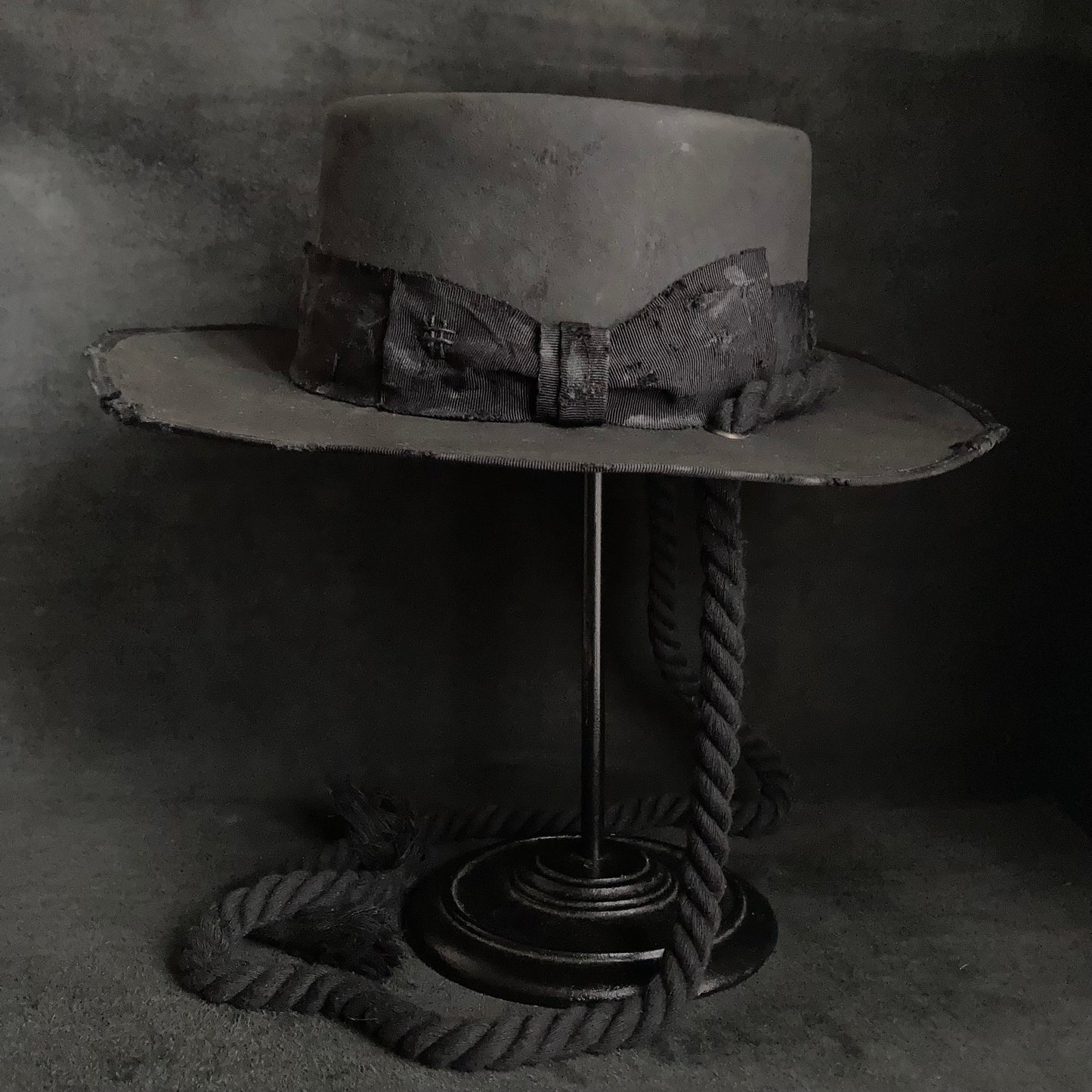 Charcoal pork pie hanging rope hat