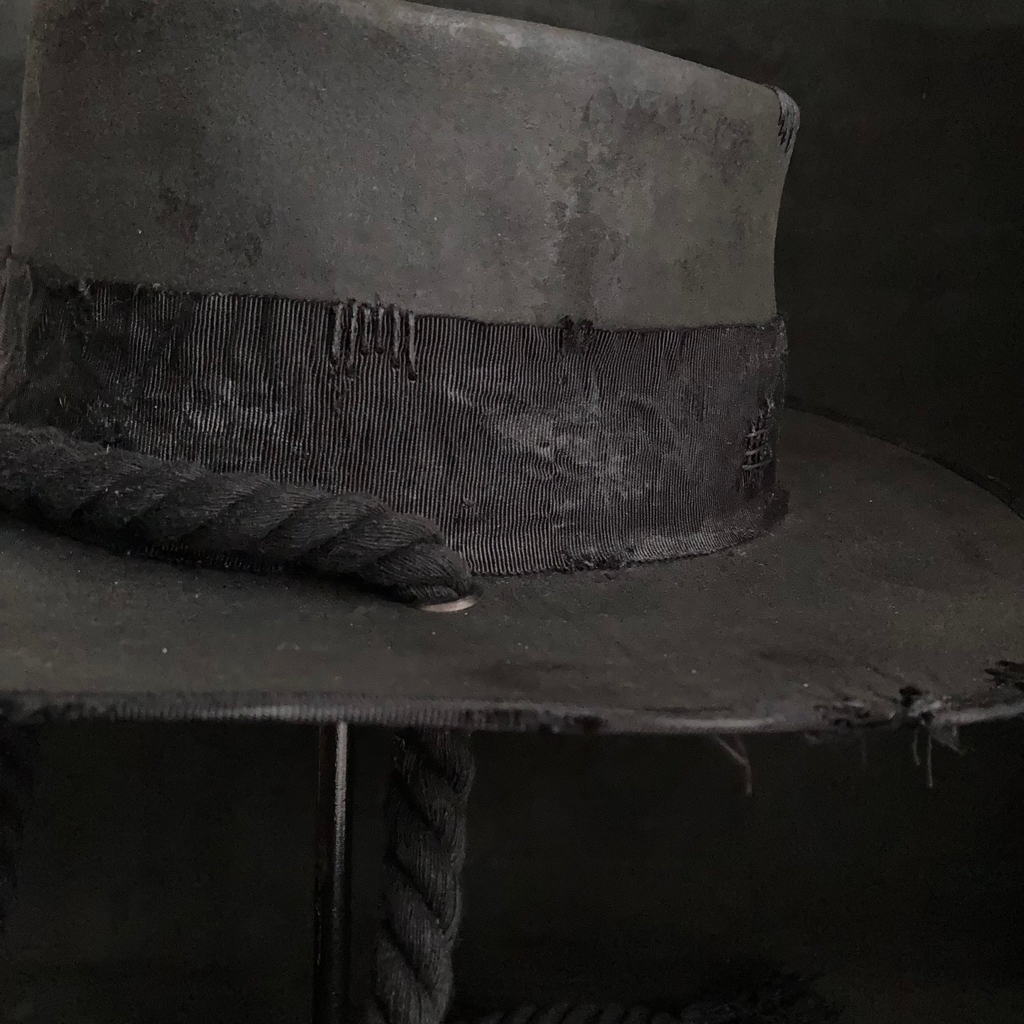 Charcoal pork pie hanging rope hat