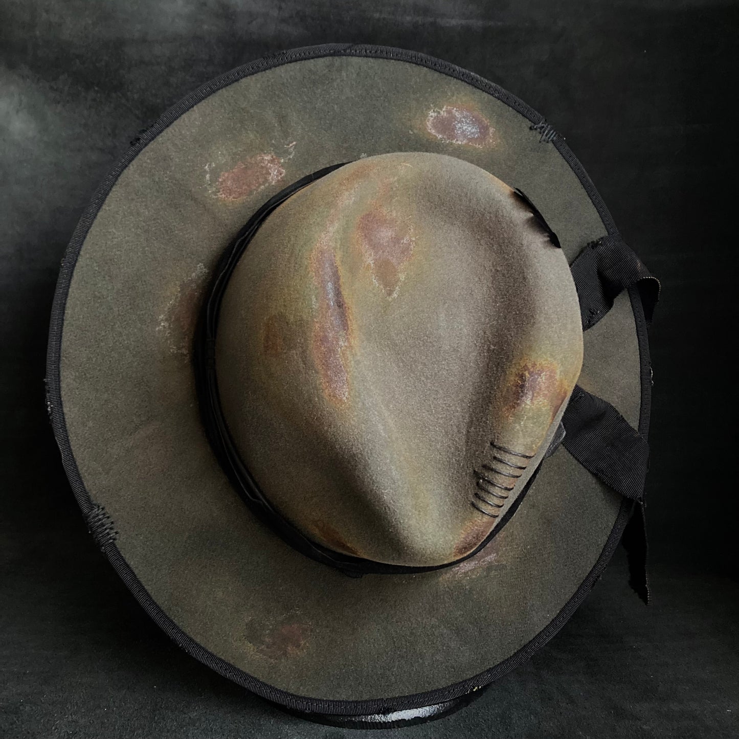 Damage quiet gray fedora hat