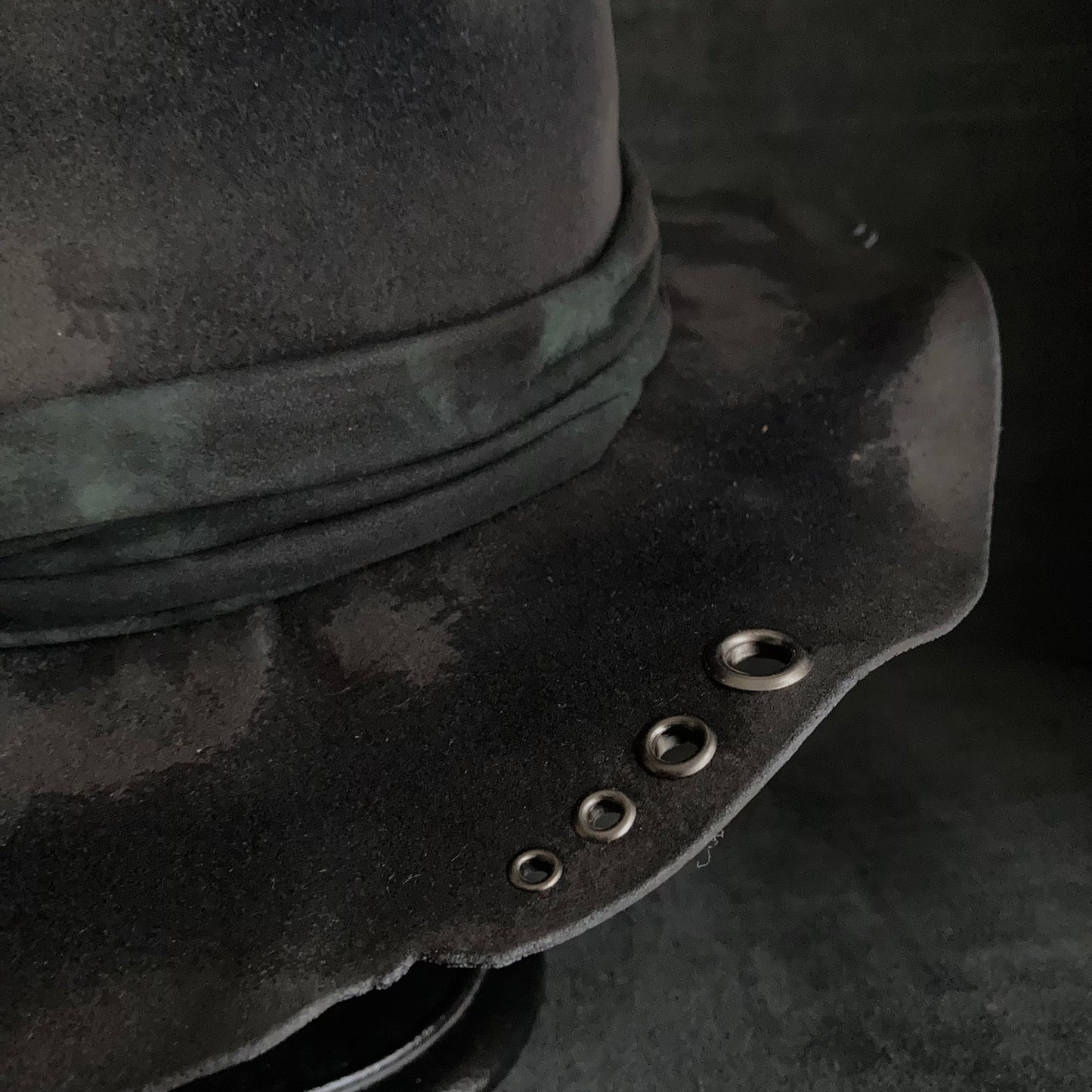 Eyelet burned black rabbit fedora hat