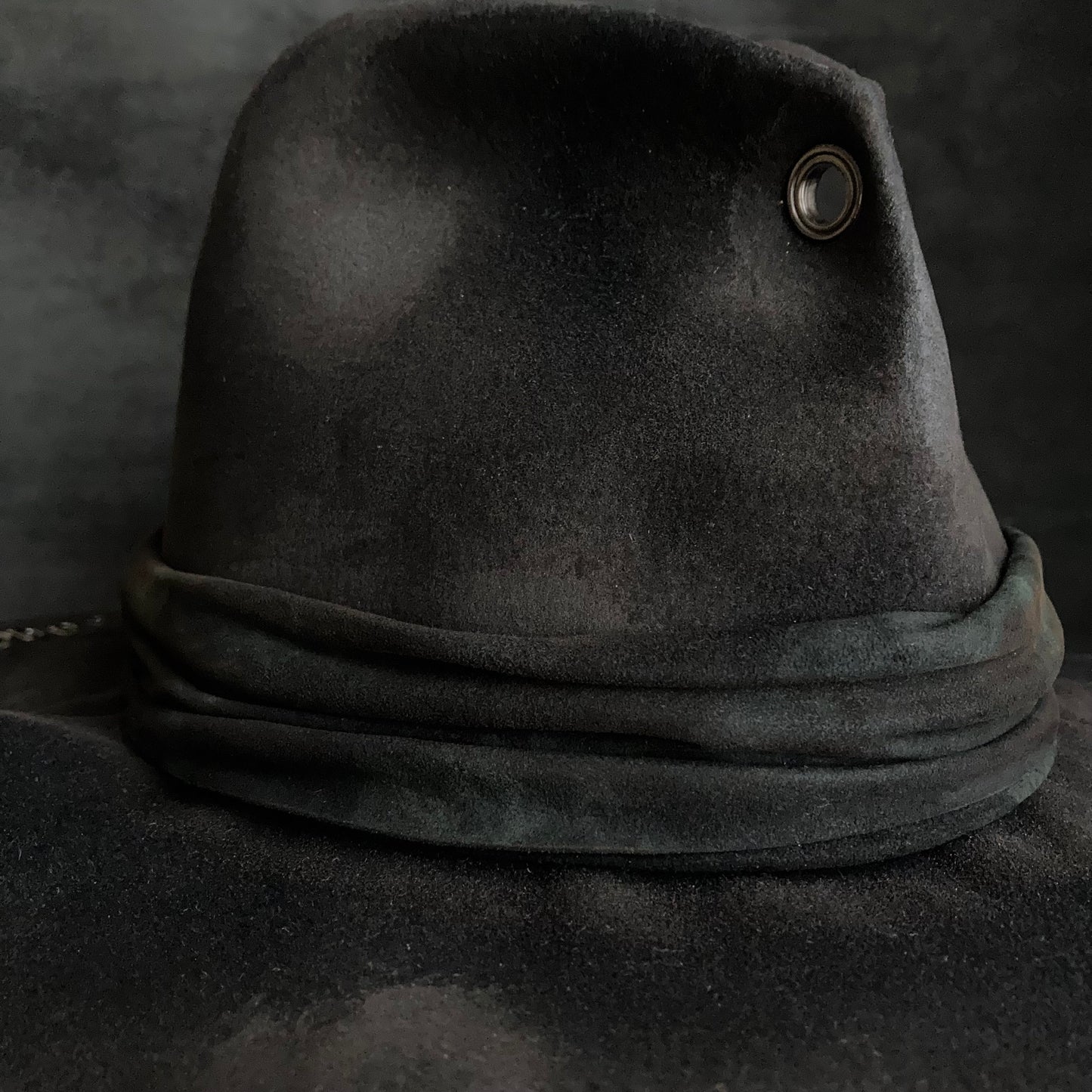Eyelet burned black rabbit fedora hat