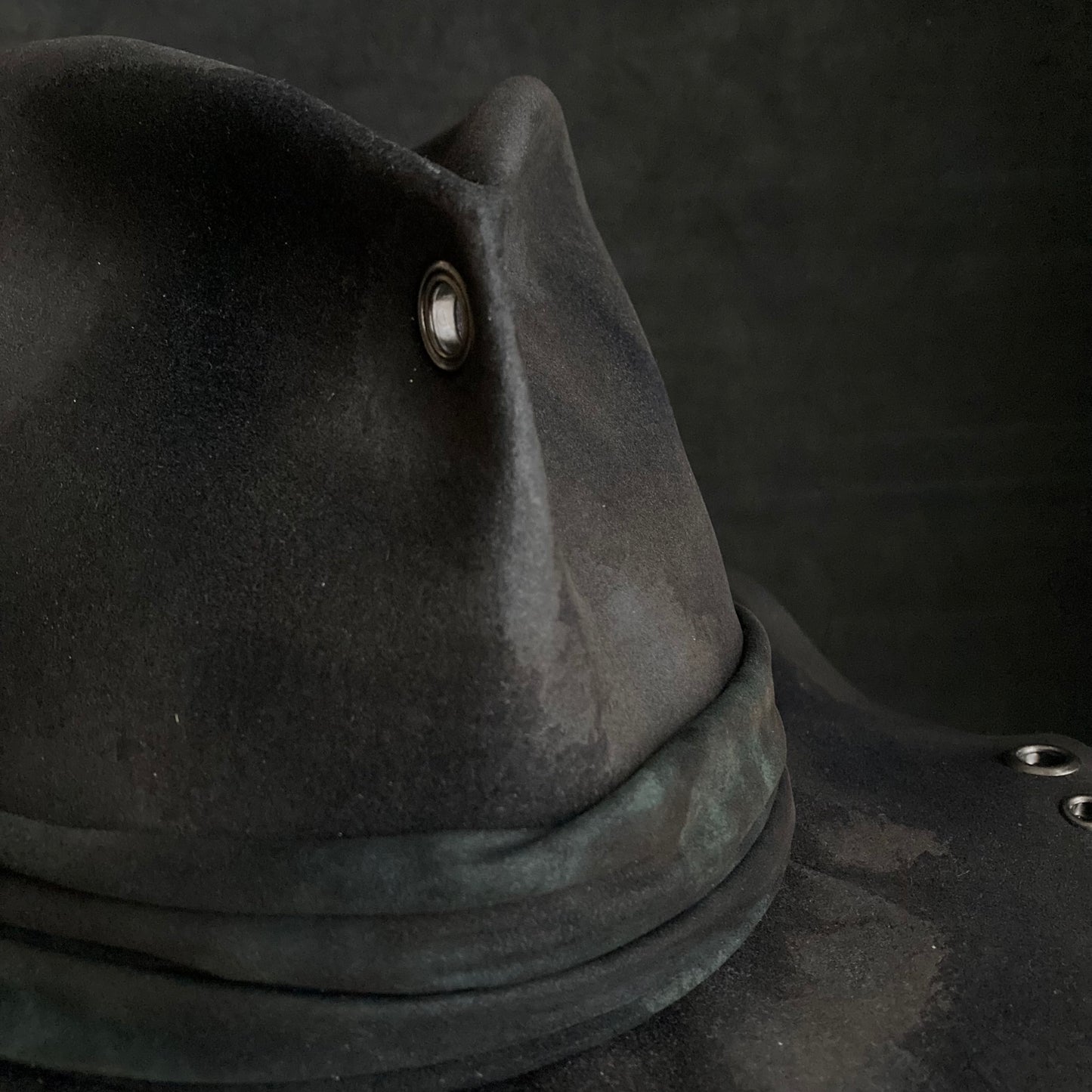 Eyelet burned black rabbit fedora hat