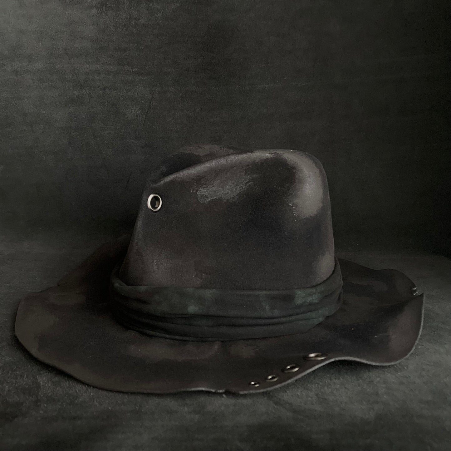 Eyelet burned black rabbit fedora hat